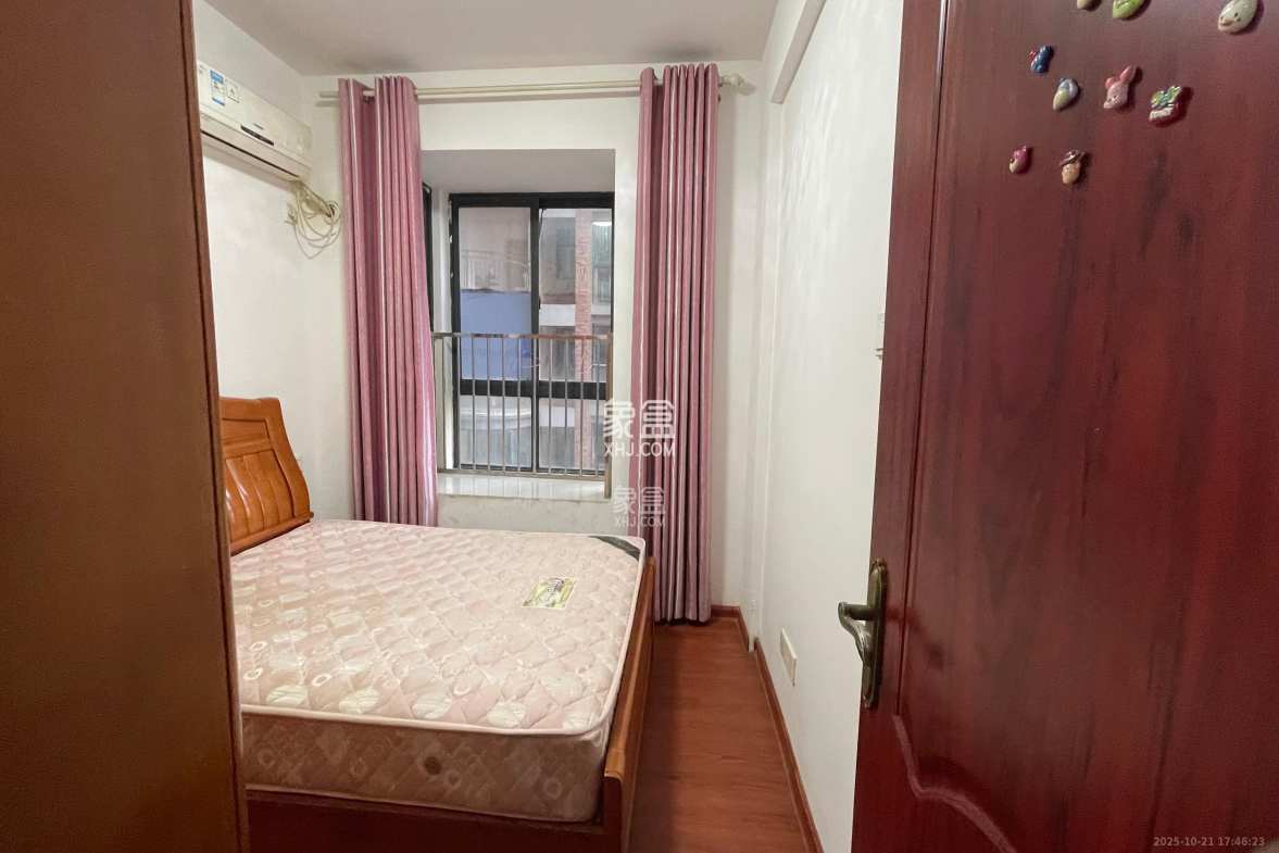 海拔东方 3室2厅1卫 2080.0元/月 海拔东方 3室2厅1卫 2080.0元/月室内图