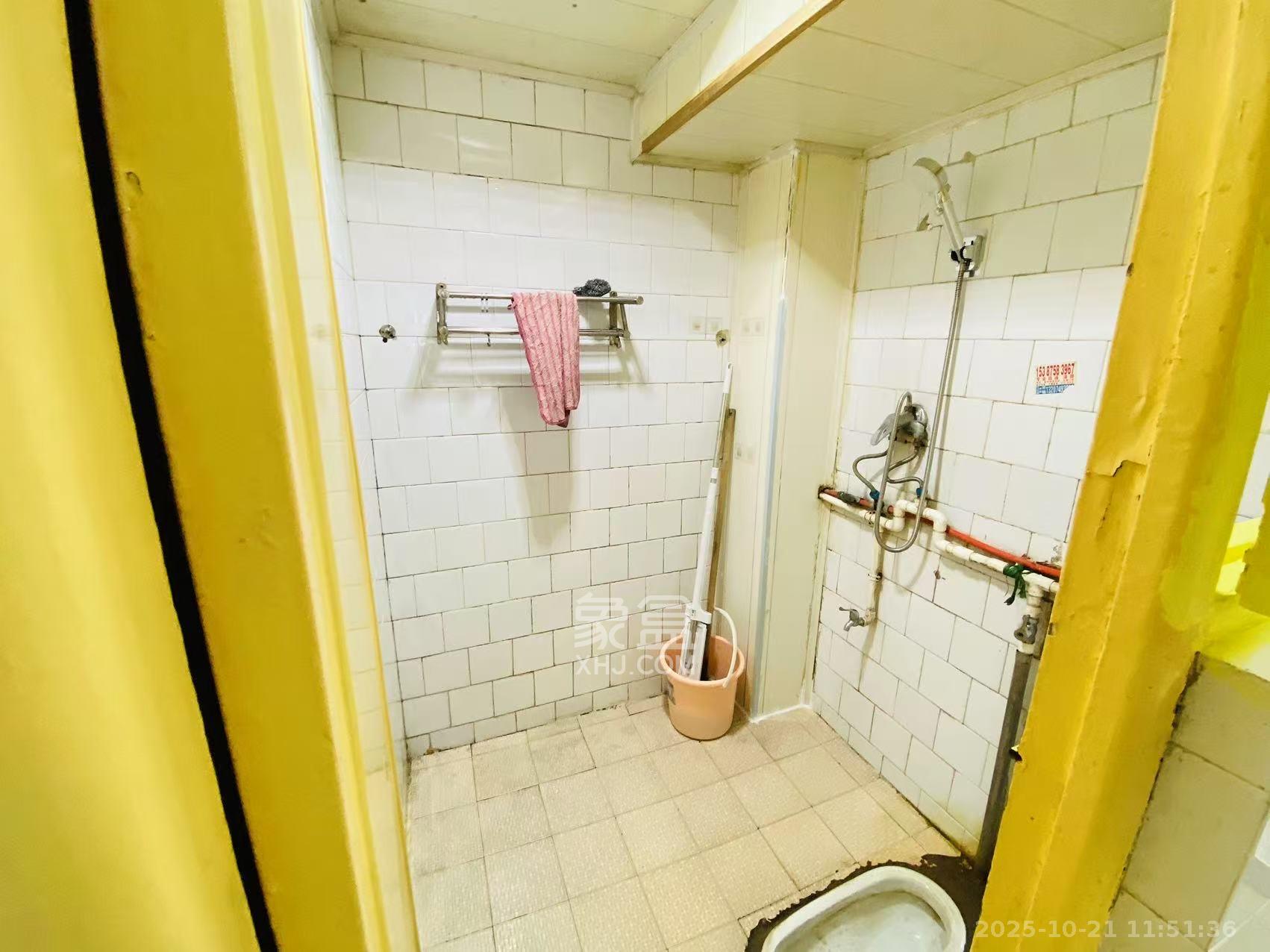 劳动广场消防队宿舍  3室2厅1卫    2000.0元/月室内图