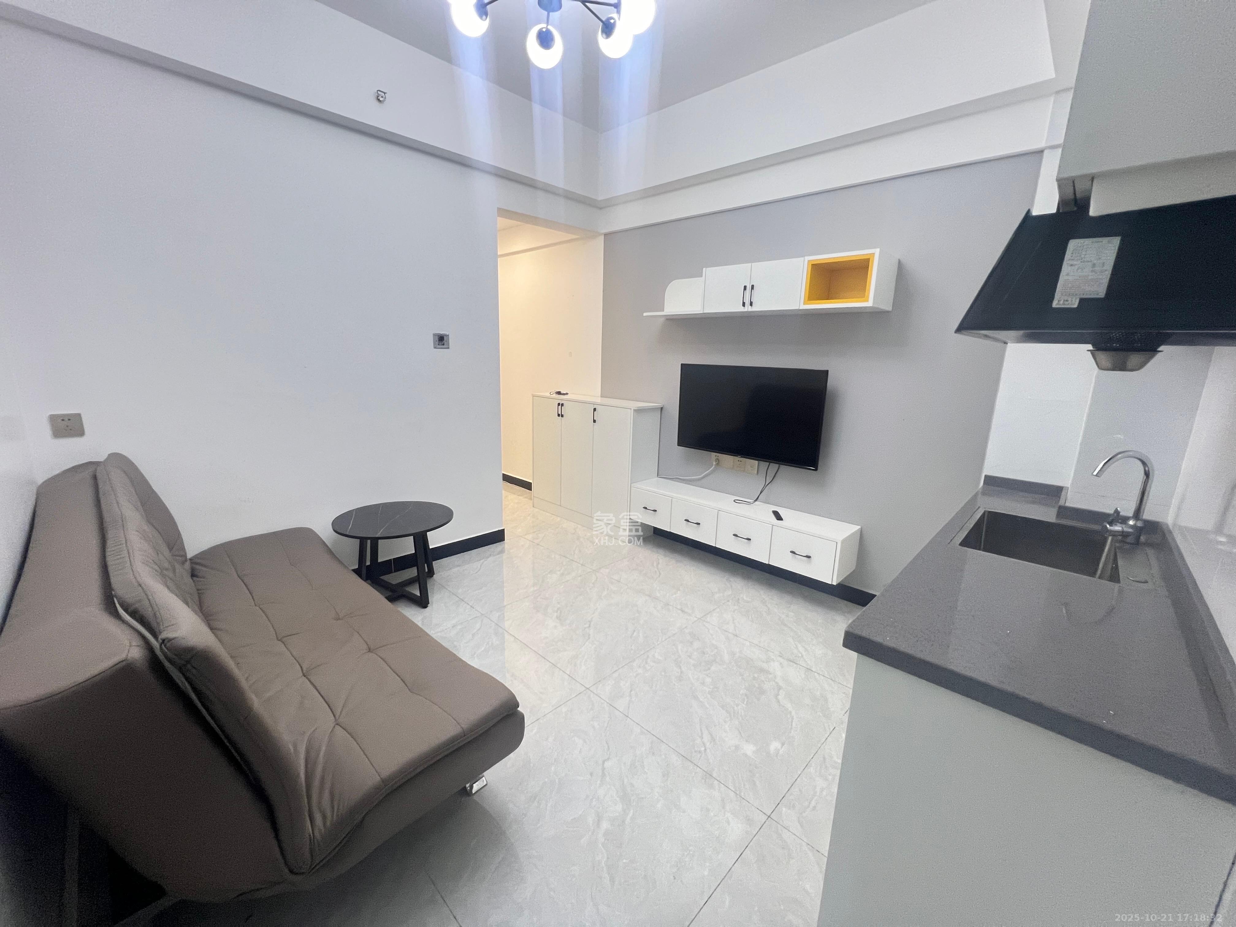 欣隆居  1室1厅1卫    2000.0元/月 欣隆居  1室1厅1卫    2000.0元/月室内图