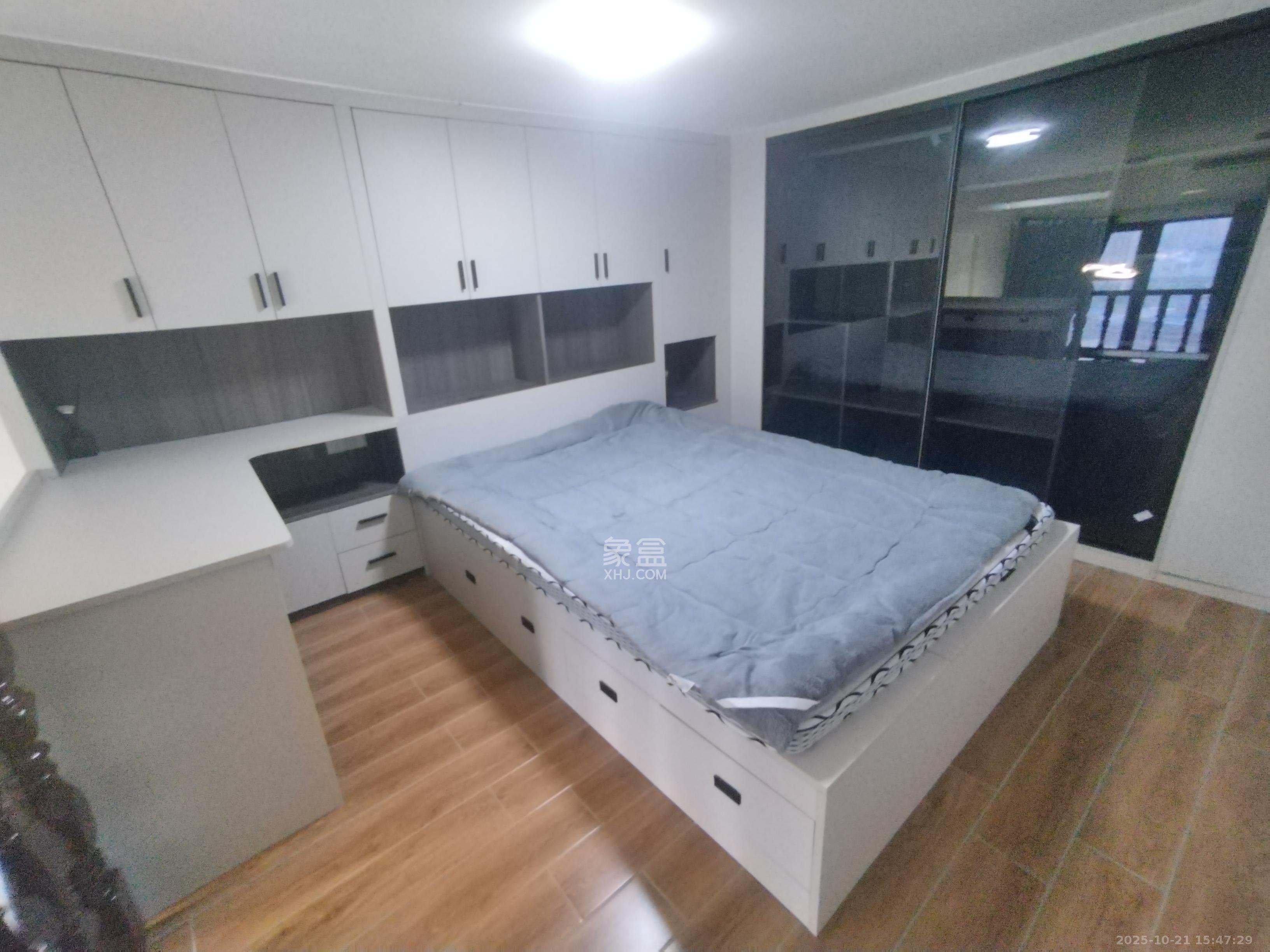 达美溪湖湾  1室1厅1卫    2200.0元/月室内图