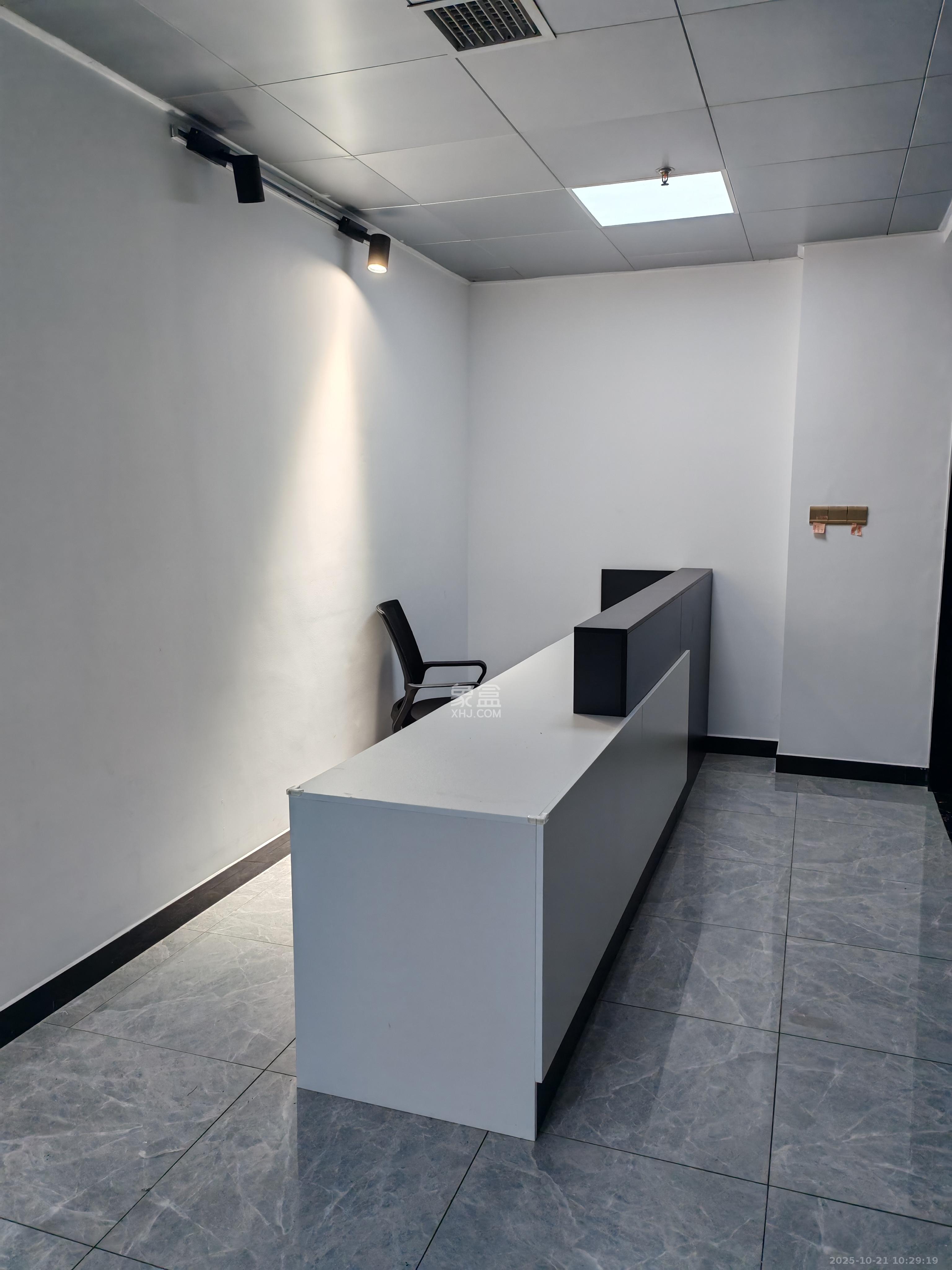 达美D6区   175.0㎡      8500.0元/月室内图