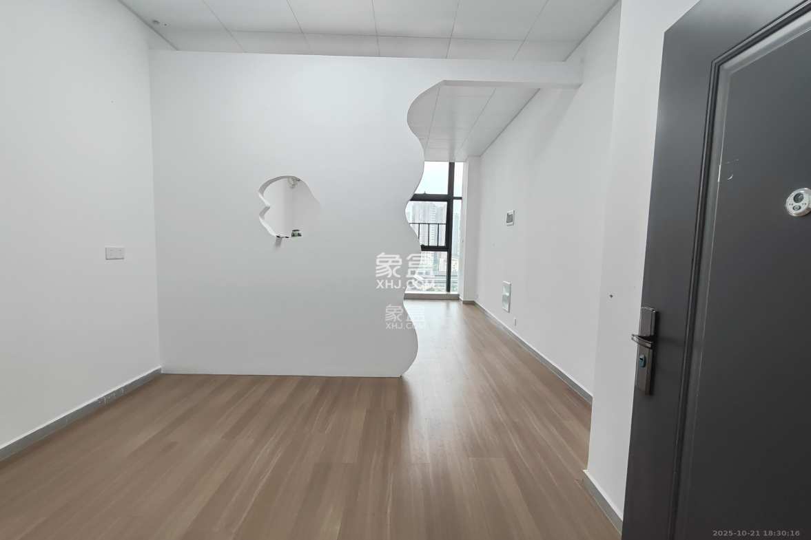 广大商务大厦  1室1厅1卫    1800.0元/月 广大商务大厦  1室1厅1卫    1800.0元/月室内图