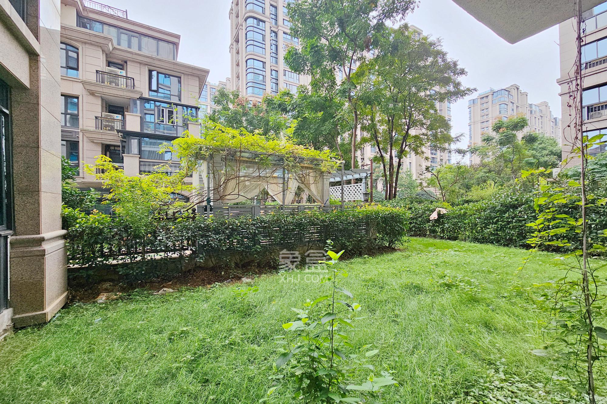 明昇壹城（明昇时代广场）一期  4室2厅2卫    268.0万其他