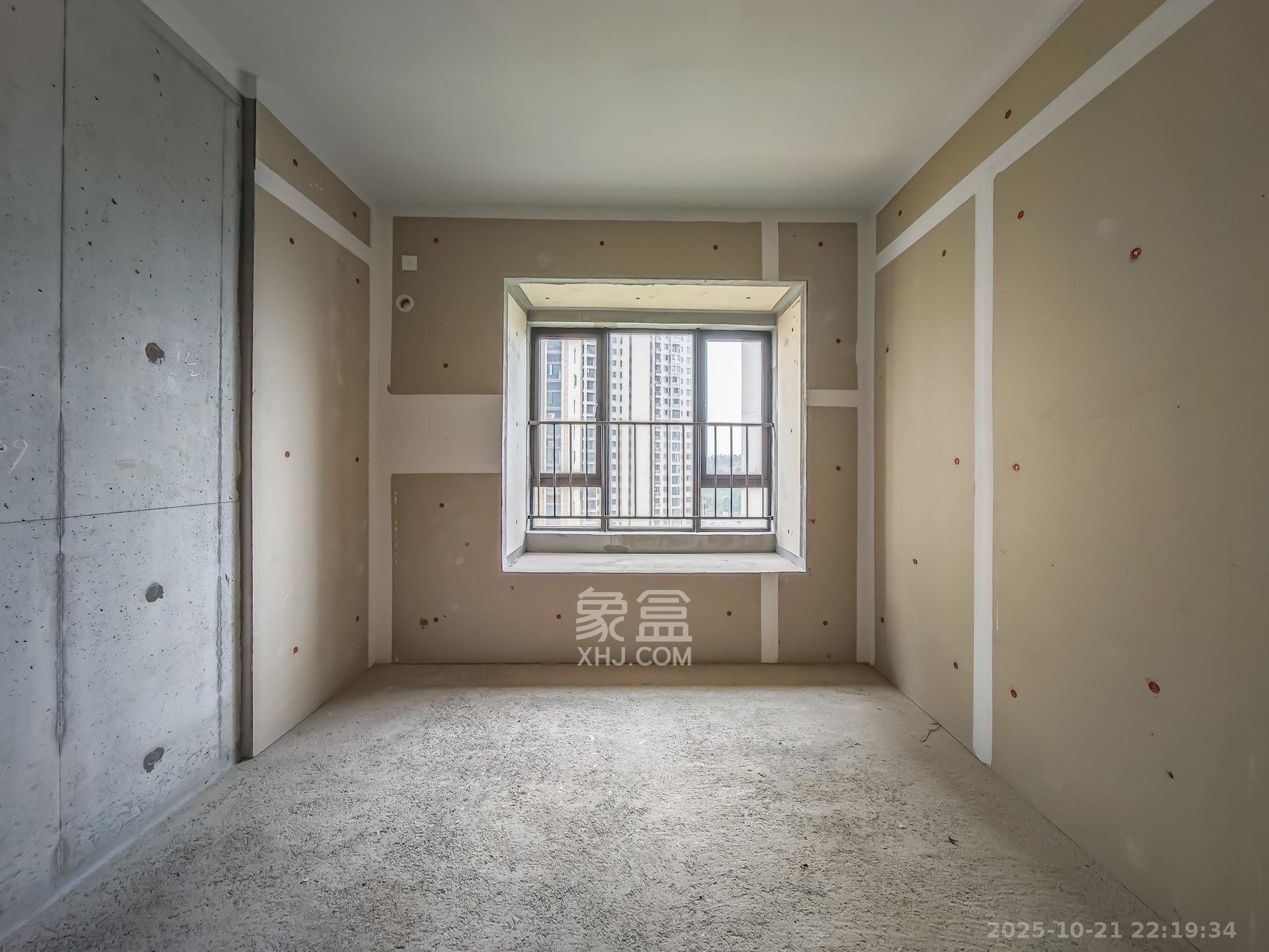 恒基旭辉湖山赋  1室2厅1卫    59.8万卧室