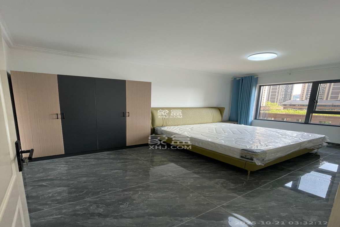 卓越浅水湾  3室2厅2卫    2600.0元/月 卓越浅水湾  3室2厅2卫    2600.0元/月室内图