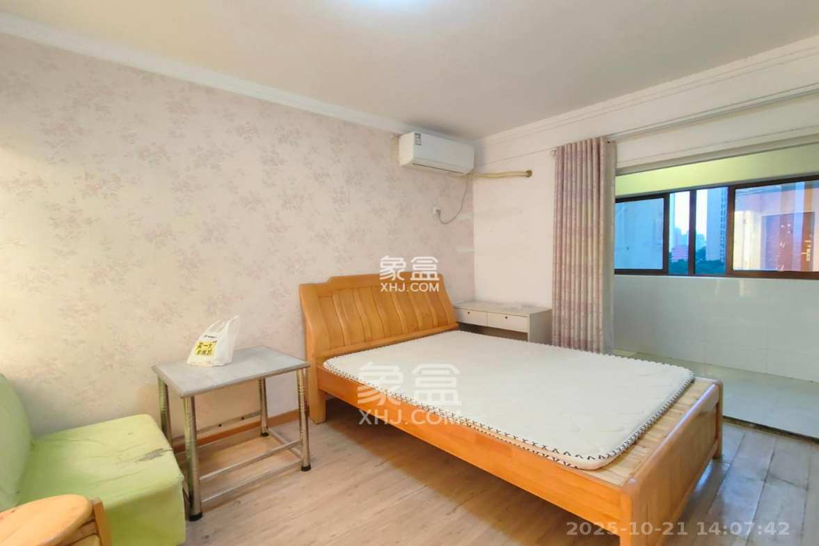 兰卡威国际  1室1厅1卫    1300.0元/月 兰卡威国际  1室1厅1卫    1300.0元/月室内图