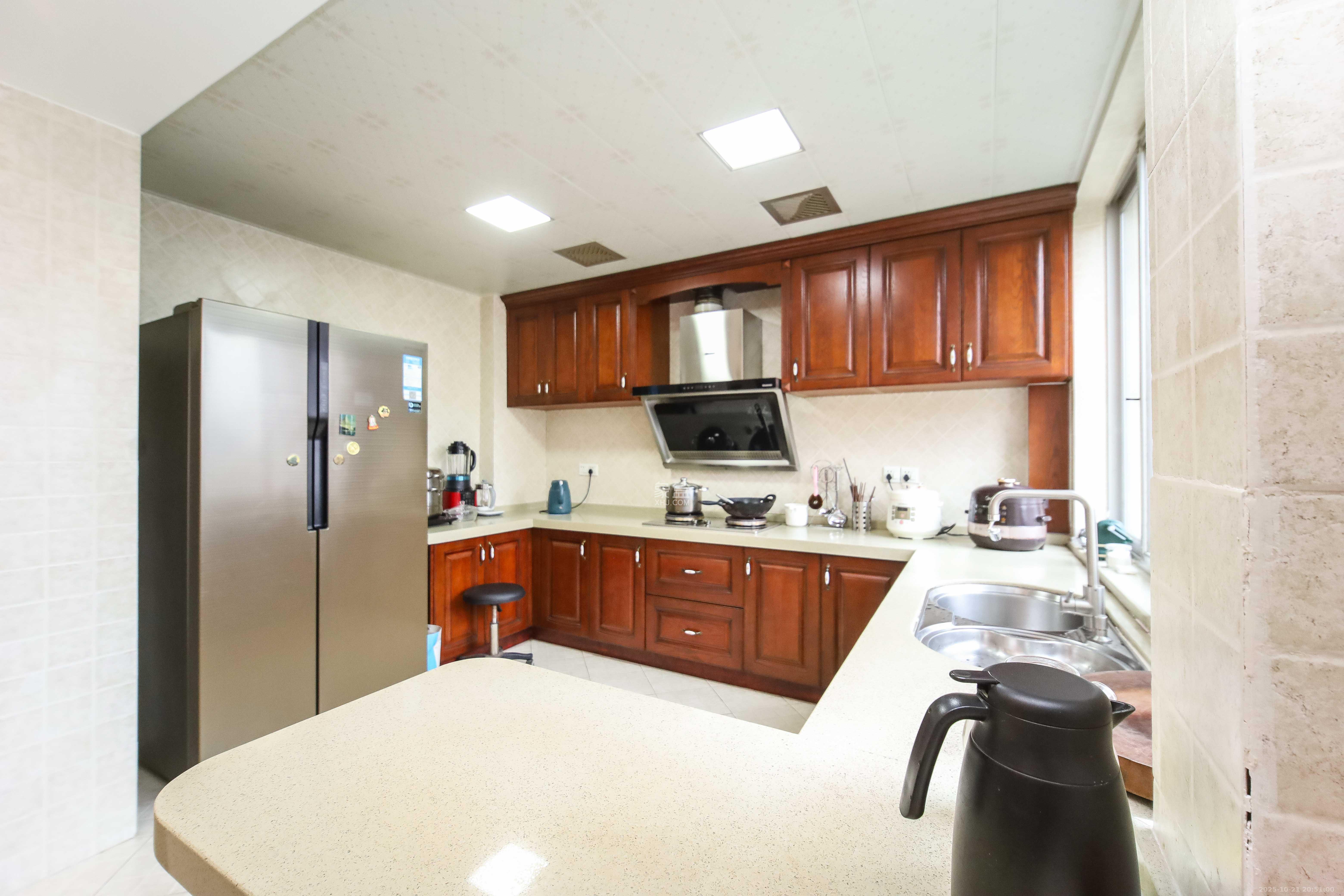 荷花园电信宿舍(天辰荷花苑)  3室2厅2卫    135.0万 荷花园电信宿舍(天辰荷花苑)  3室2厅2卫    135.0万厨房