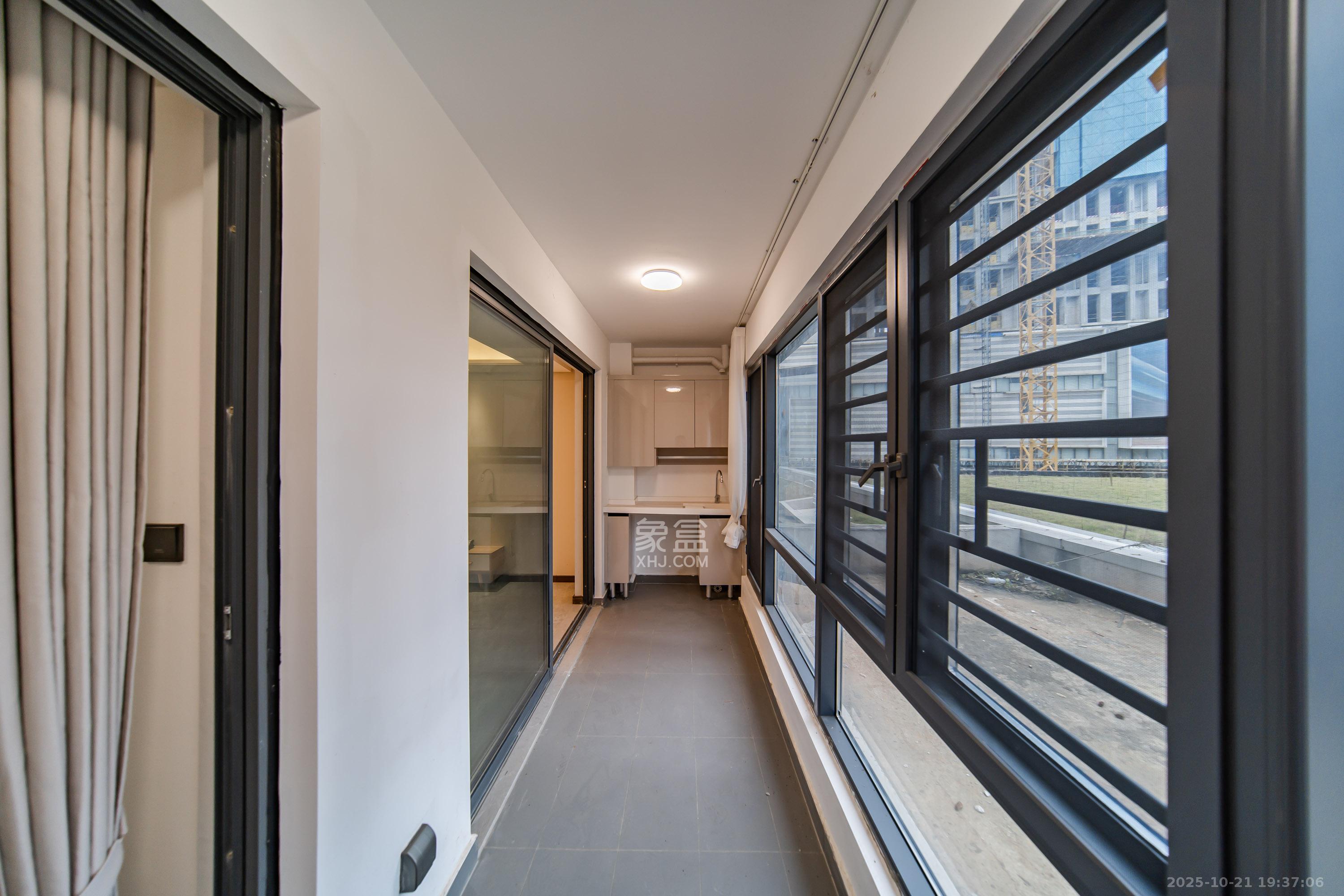 卓越洋湖晴翠  3室1厅1卫    188.0万阳台