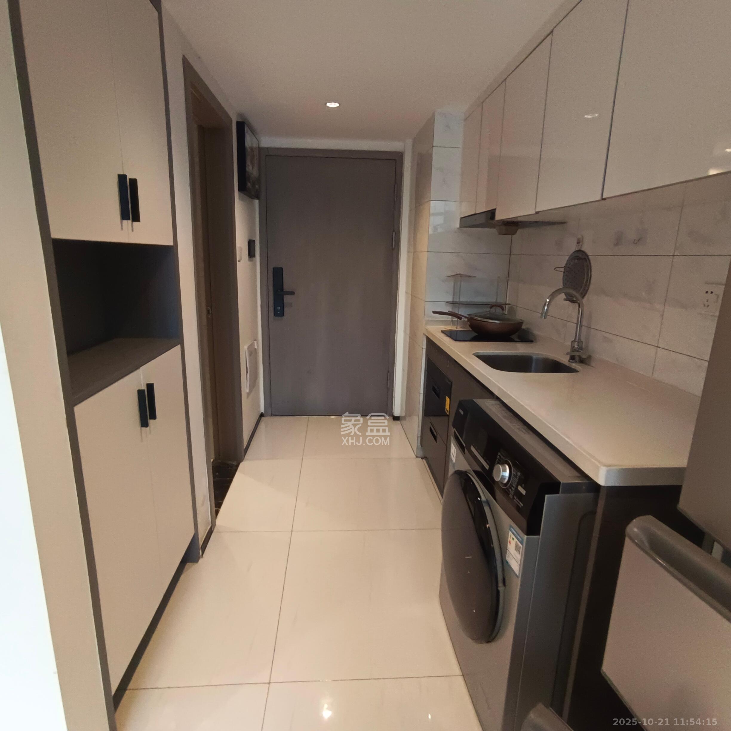 藏珑湖上公馆  1室1厅1卫    2200.0元/月室内图