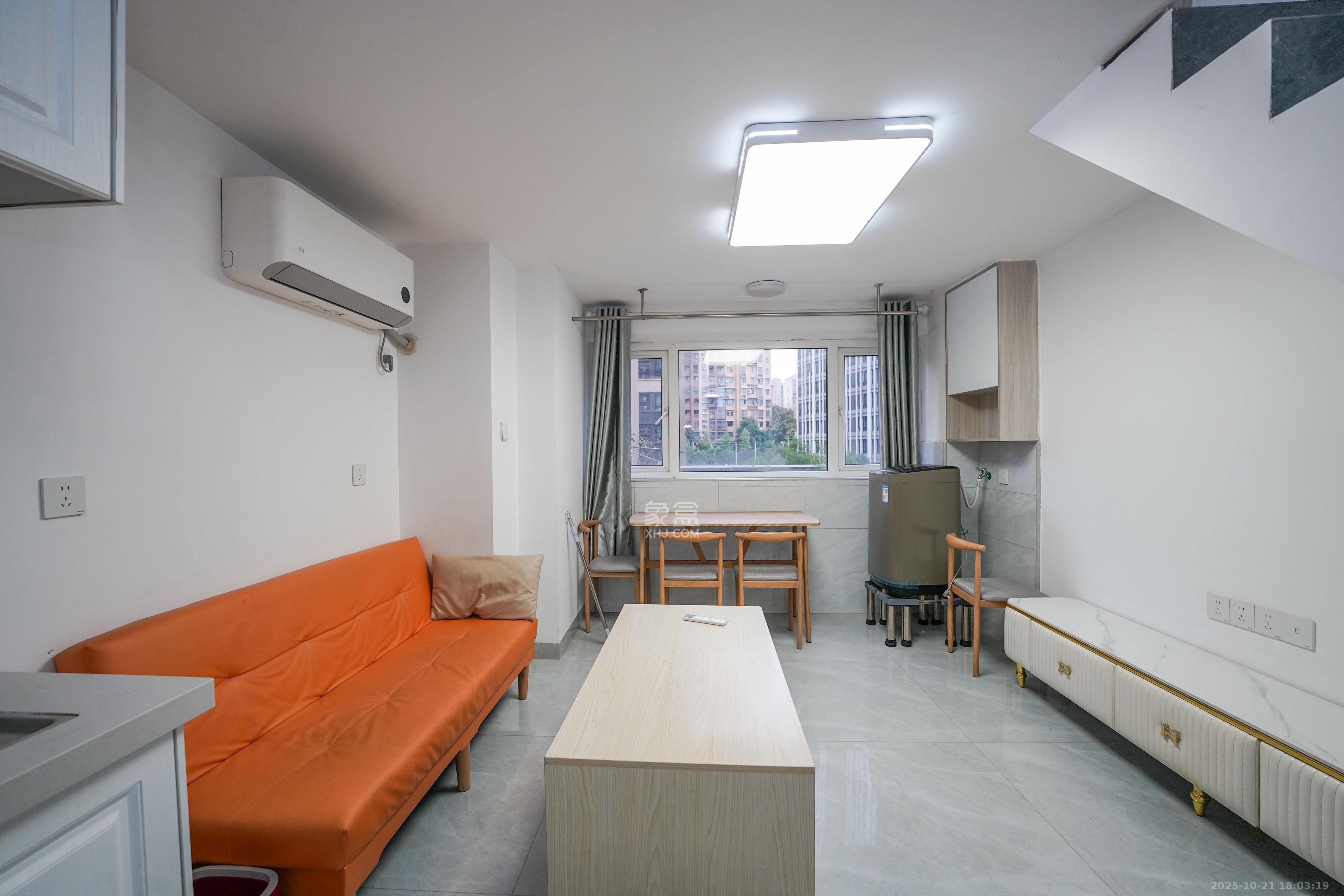 金地铂悦  1室1厅1卫    30.0万