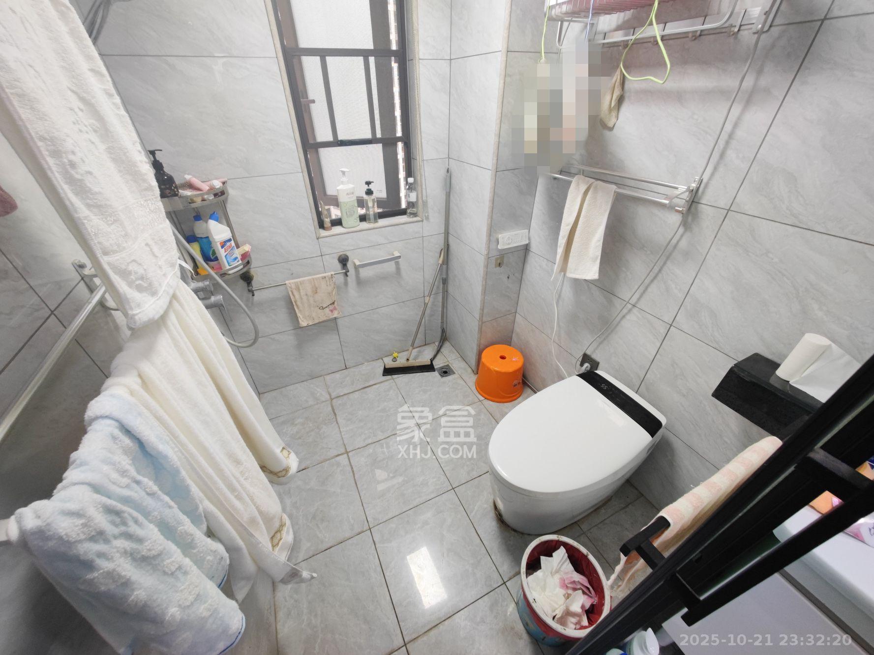 合能枫丹丽舍（柏悦名苑)  3室2厅2卫    148.0万卫生间