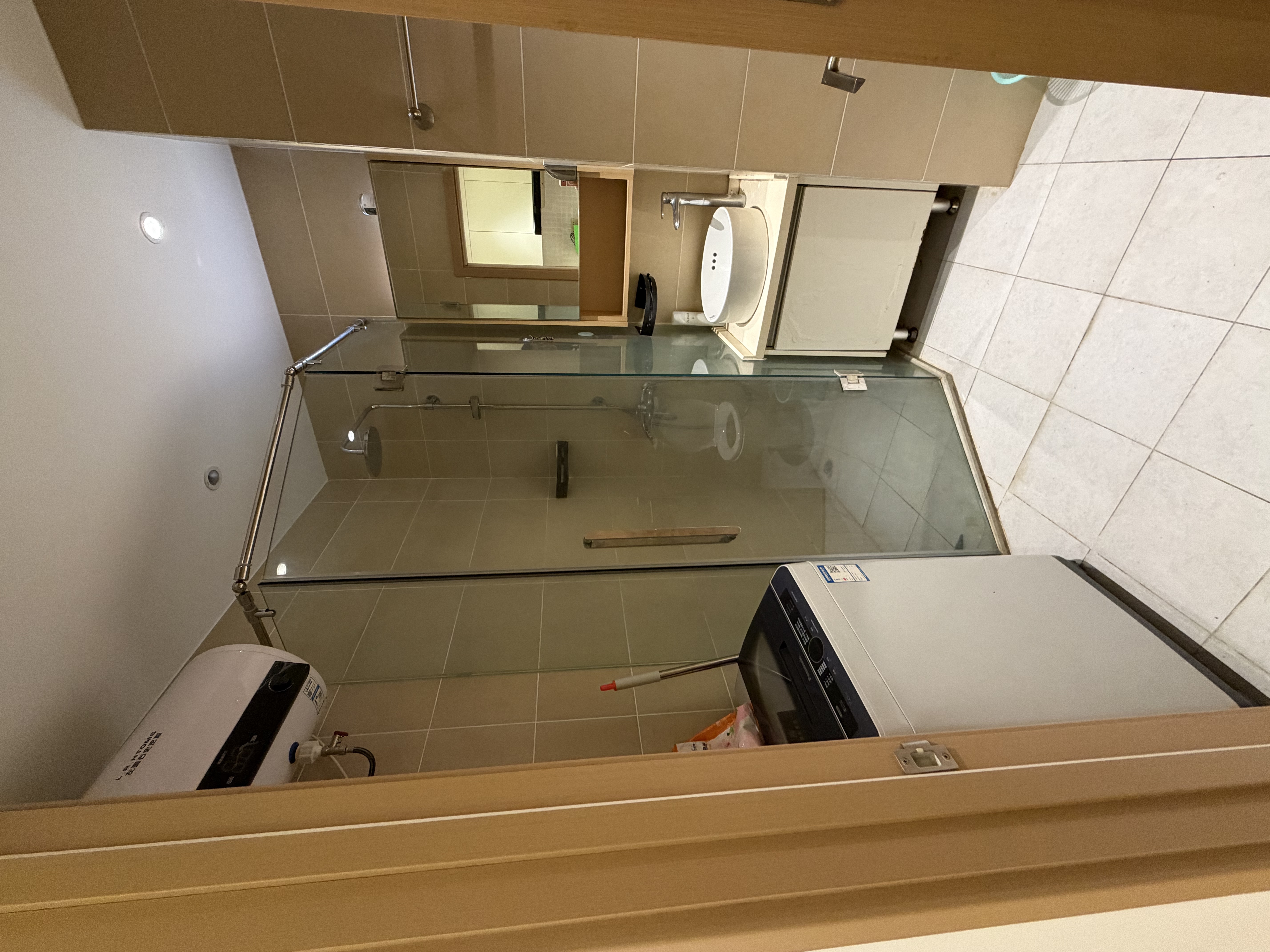 海航豪庭南苑  1室0厅1卫    2600.0元/月室内图