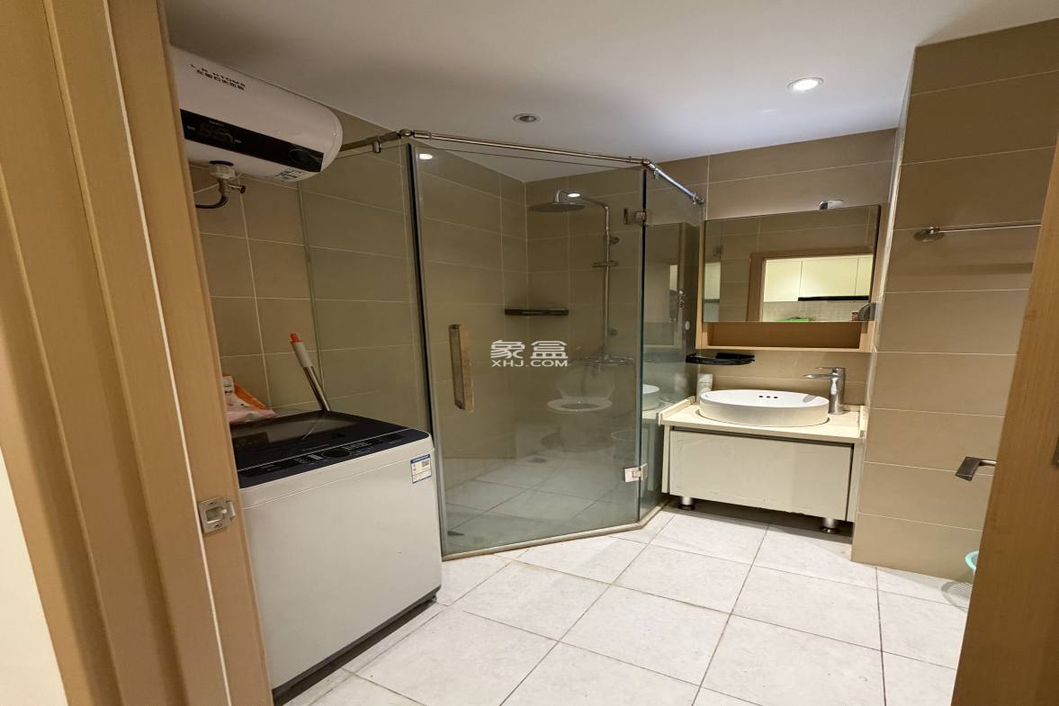 海航豪庭南苑  1室0厅1卫    2600.0元/月 海航豪庭南苑  1室0厅1卫    2600.0元/月室内图