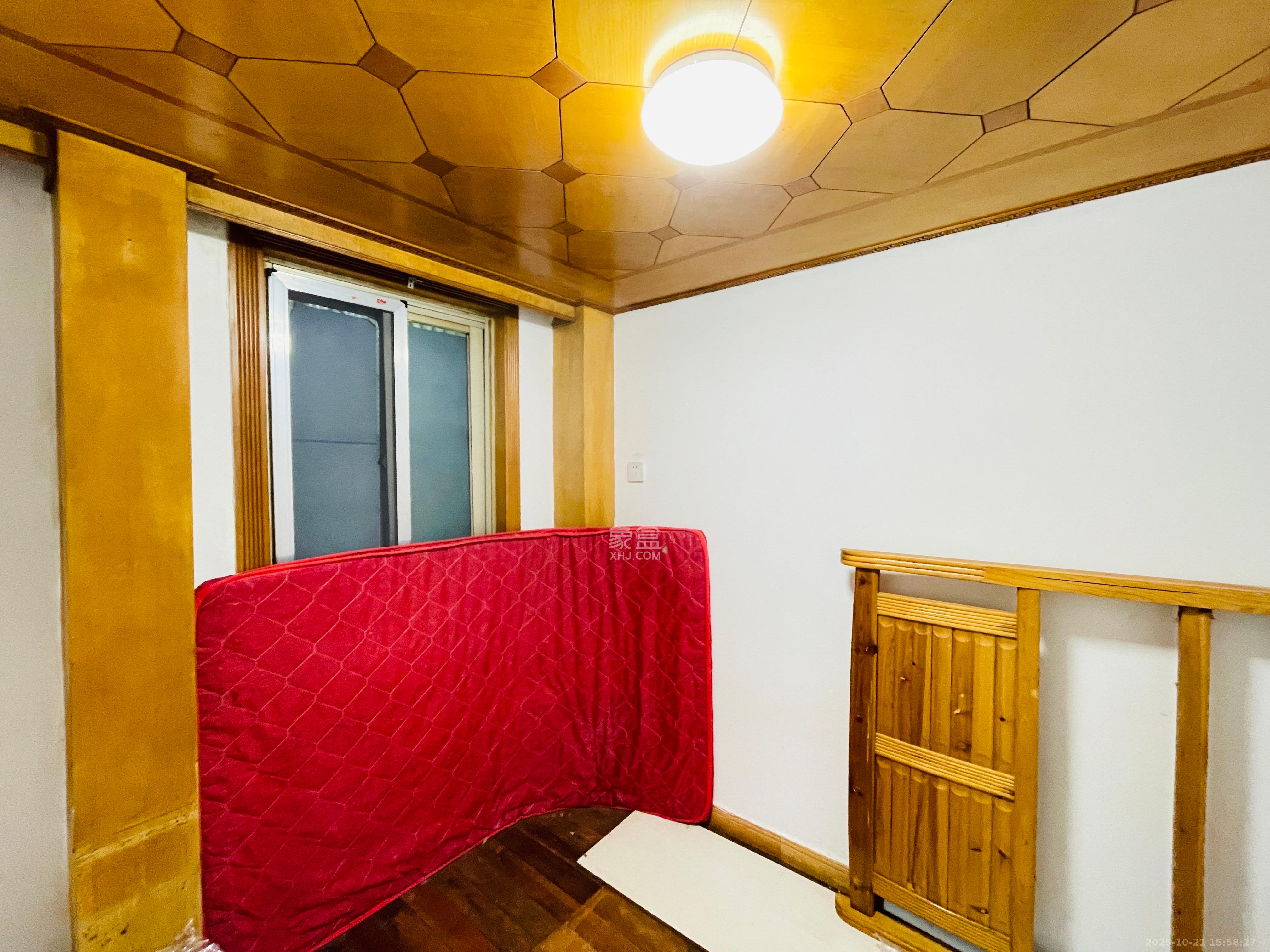 复兴街(陈家巷)散盘 1室1厅1卫 1100.0元/月 复兴街(陈家巷)散盘 1室1厅1卫 1100.0元/月室内图