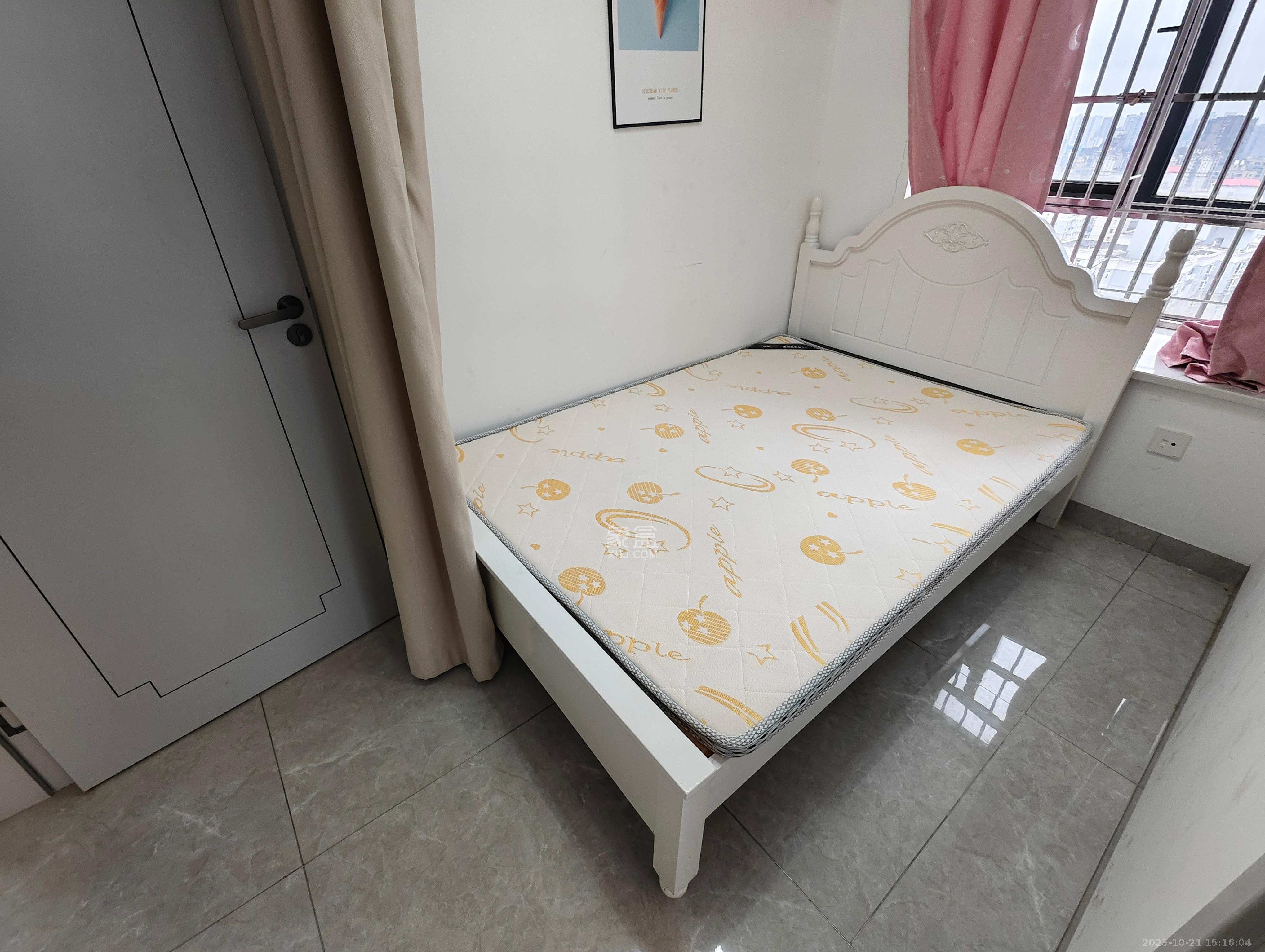 西子湖畔沃府  3室2厅1卫    2800.0元/月室内图