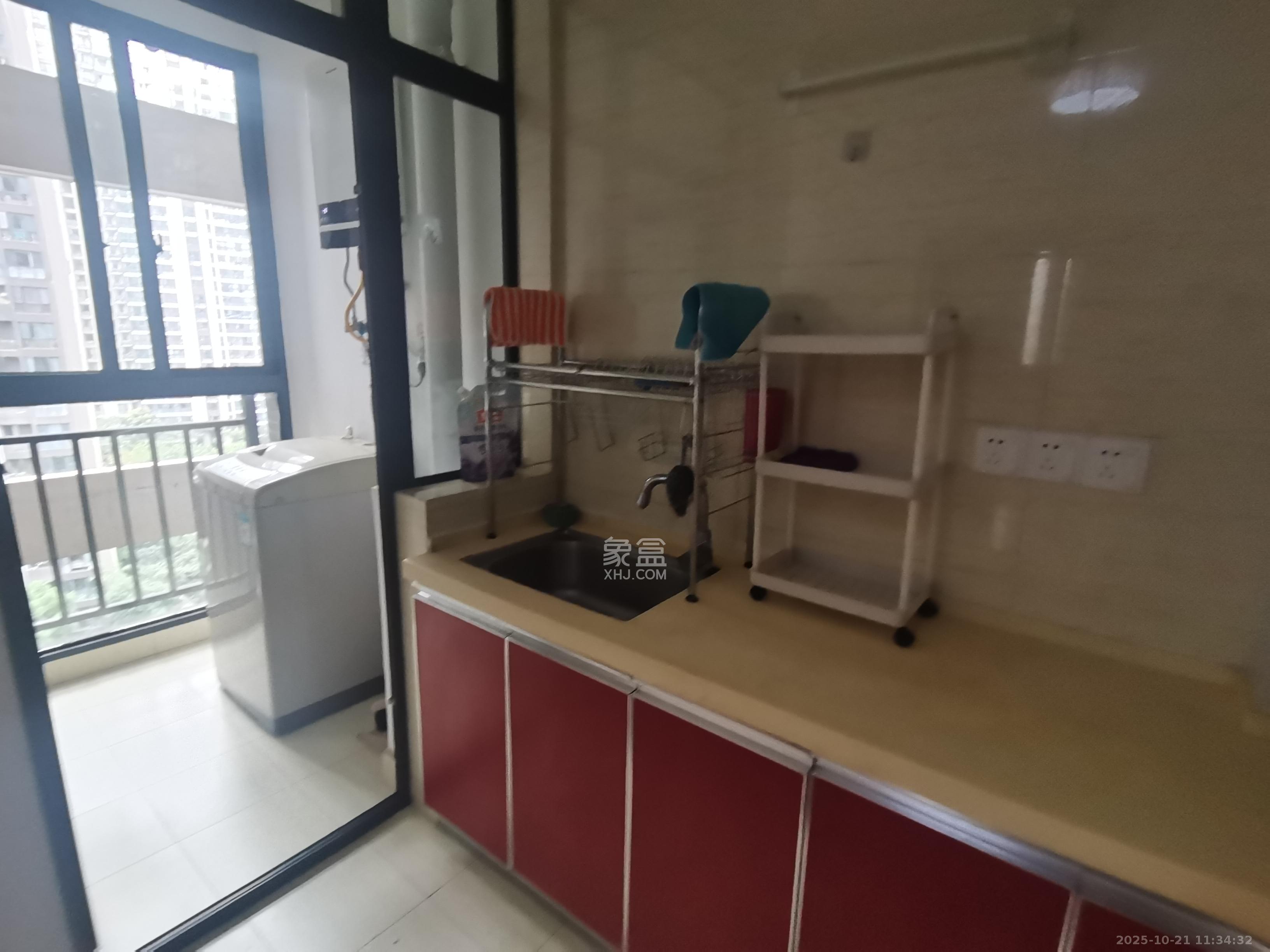 融科东南海 2室1厅1卫 1800.0元/月 融科东南海 2室1厅1卫 1800.0元/月室内图