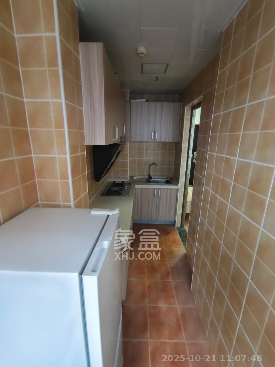 荣悦台  1室1厅1卫    1900.0元/月室内图