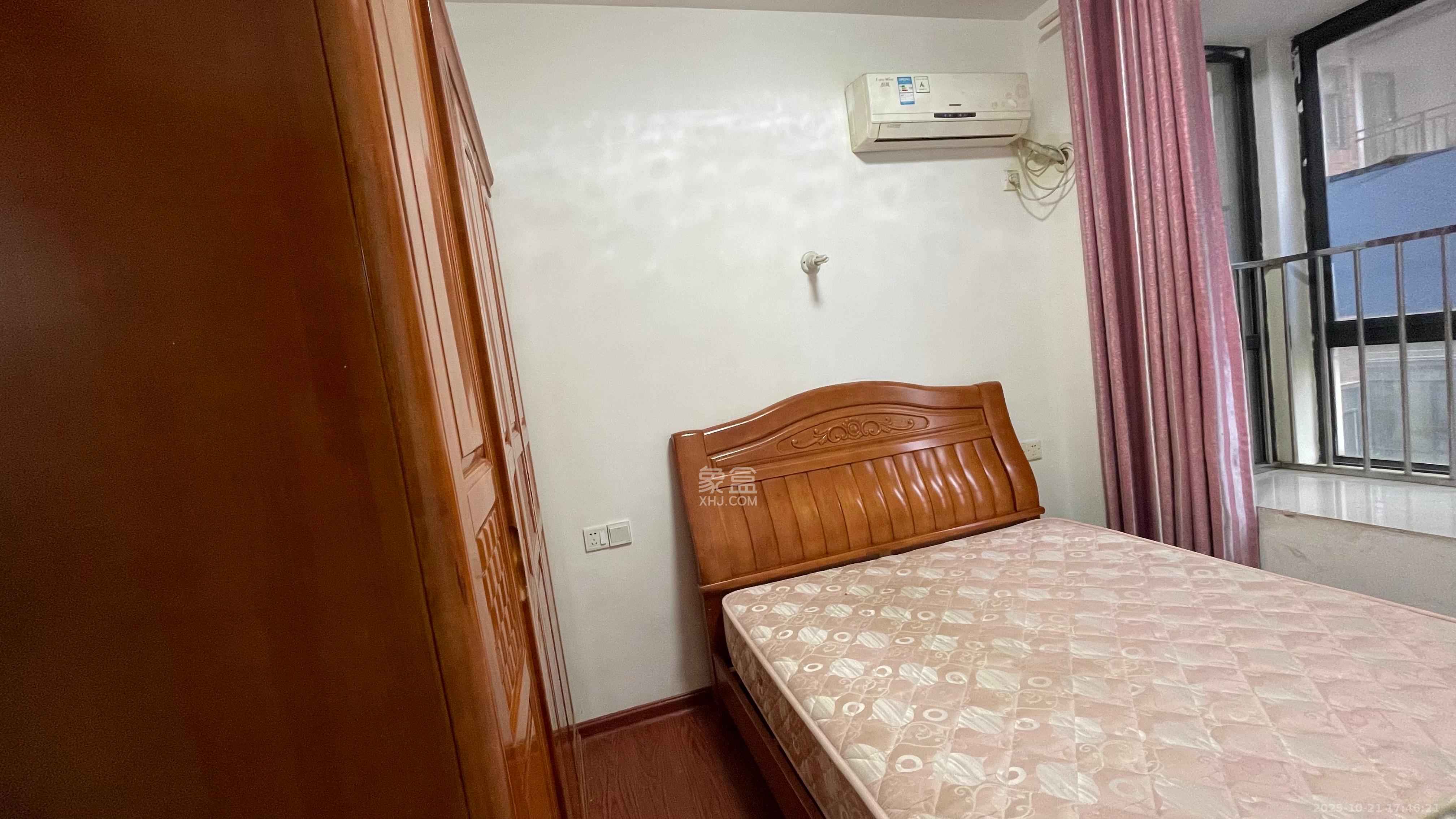 海拔东方  3室2厅1卫    2080.0元/月室内图