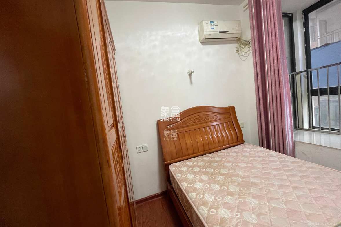 海拔东方 3室2厅1卫 2080.0元/月 海拔东方 3室2厅1卫 2080.0元/月室内图