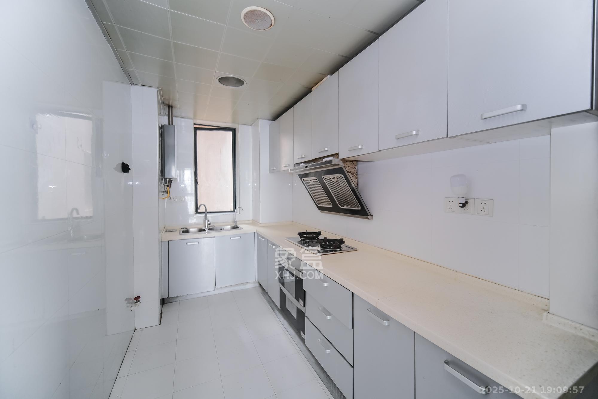 圆梦完美生活 3室2厅2卫 69.8万 圆梦完美生活 3室2厅2卫 69.8万厨房