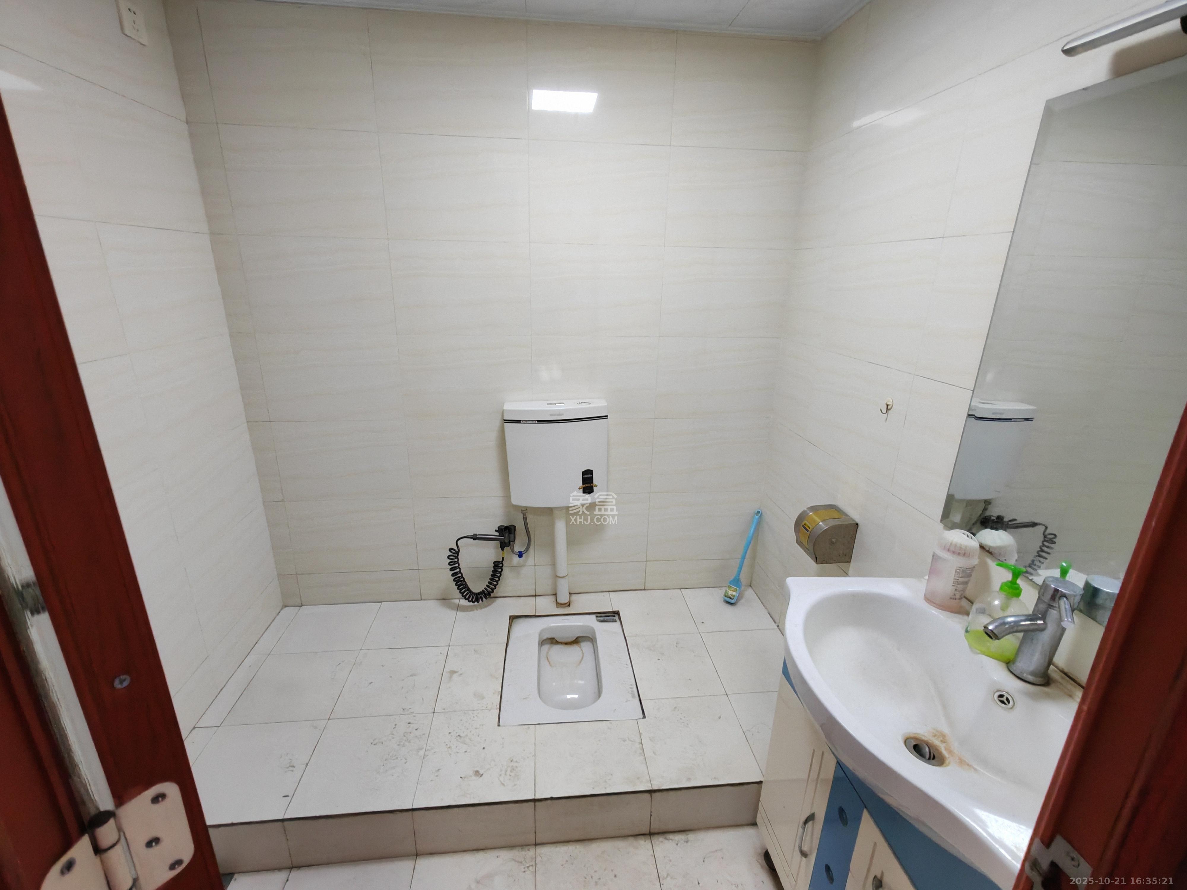 天健芙蓉盛世一期  1室0厅1卫    19800.0元/月 天健芙蓉盛世一期  1室0厅1卫    19800.0元/月室内图