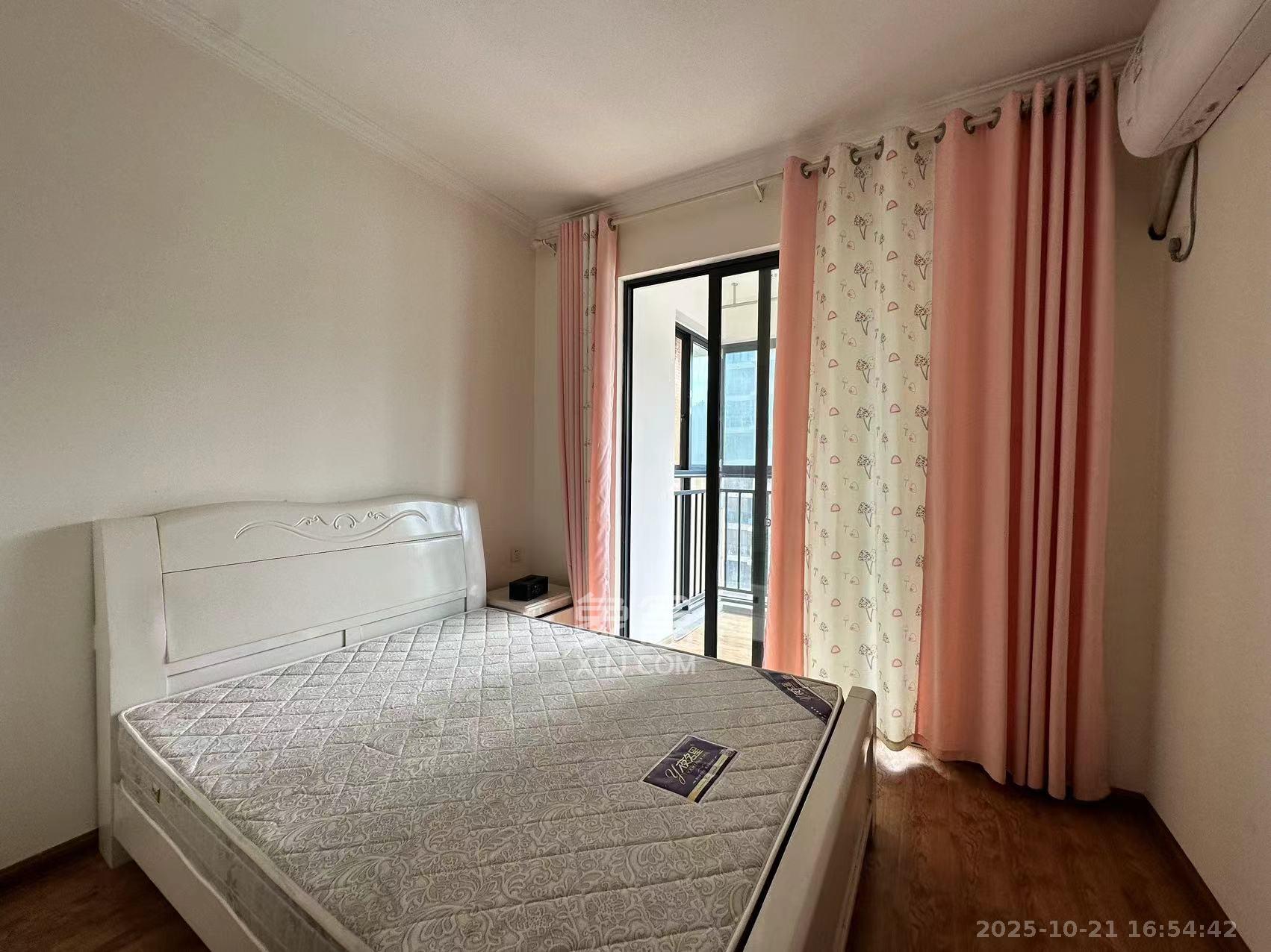 玛丽的花园（金色阳光家园）  3室2厅2卫    2000.0元/月室内图