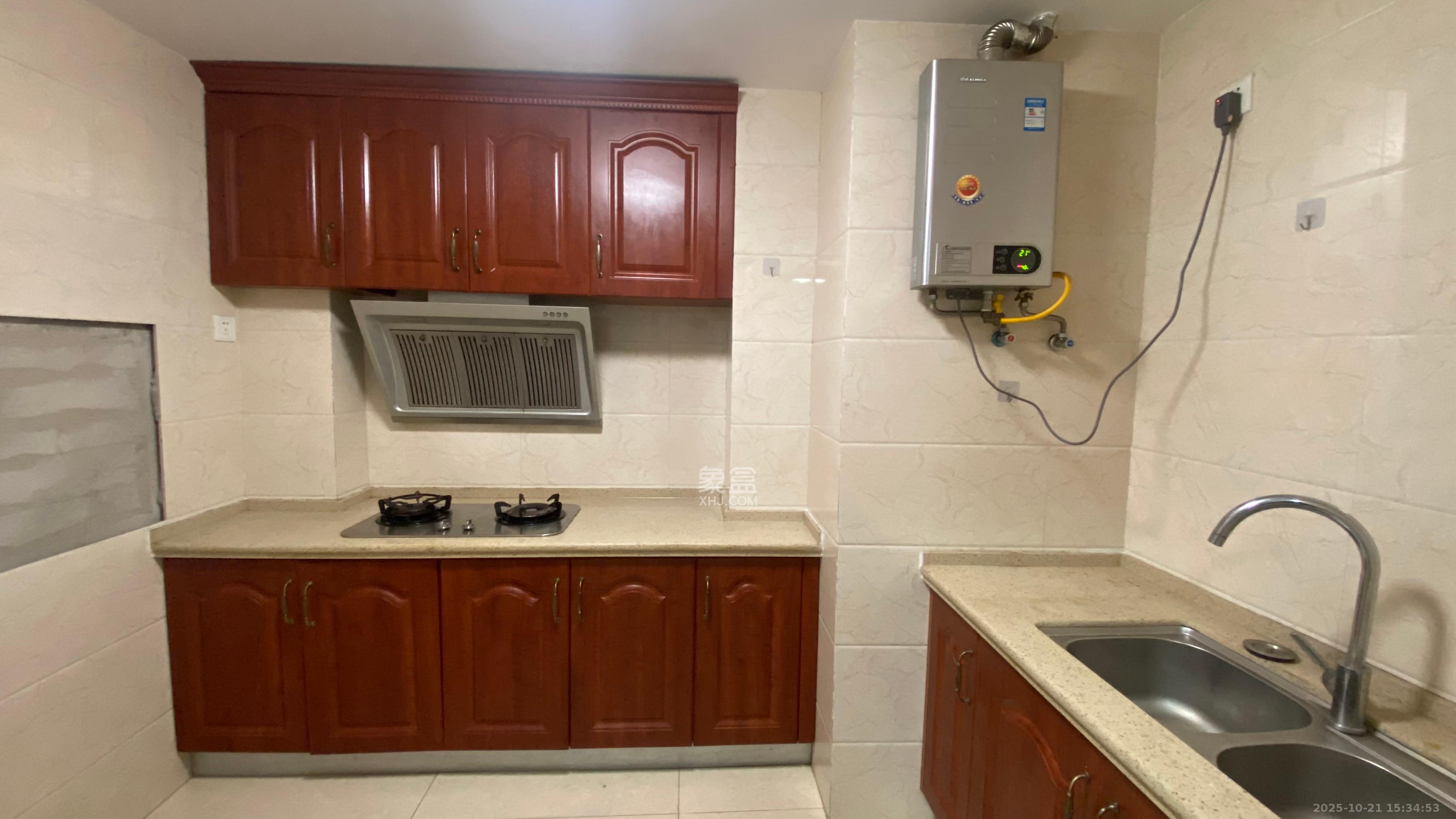 雨花公馆(紫苔名苑)  4室2厅2卫    4000.0元/月 雨花公馆(紫苔名苑)  4室2厅2卫    4000.0元/月室内图