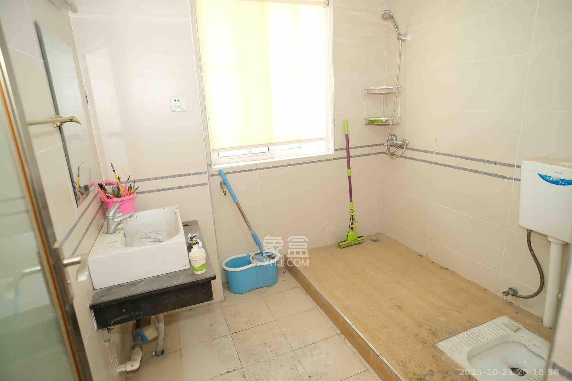 月亮湾草莓街区一、二期  3室2厅1卫    1500.0元/月 月亮湾草莓街区一、二期  3室2厅1卫    1500.0元/月室内图