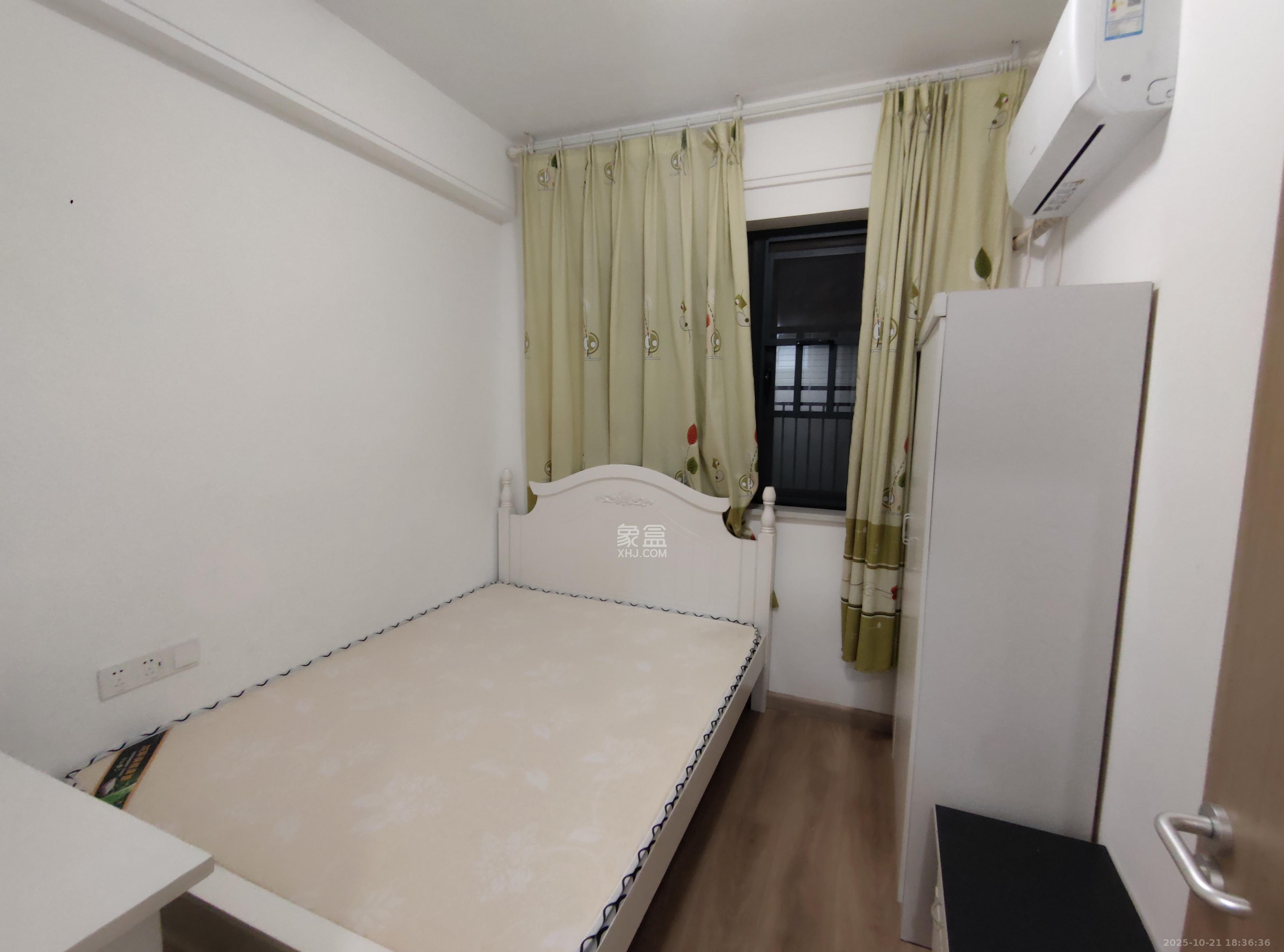 南山梅溪一方  3室2厅2卫    3000.0元/月 南山梅溪一方  3室2厅2卫    3000.0元/月室内图