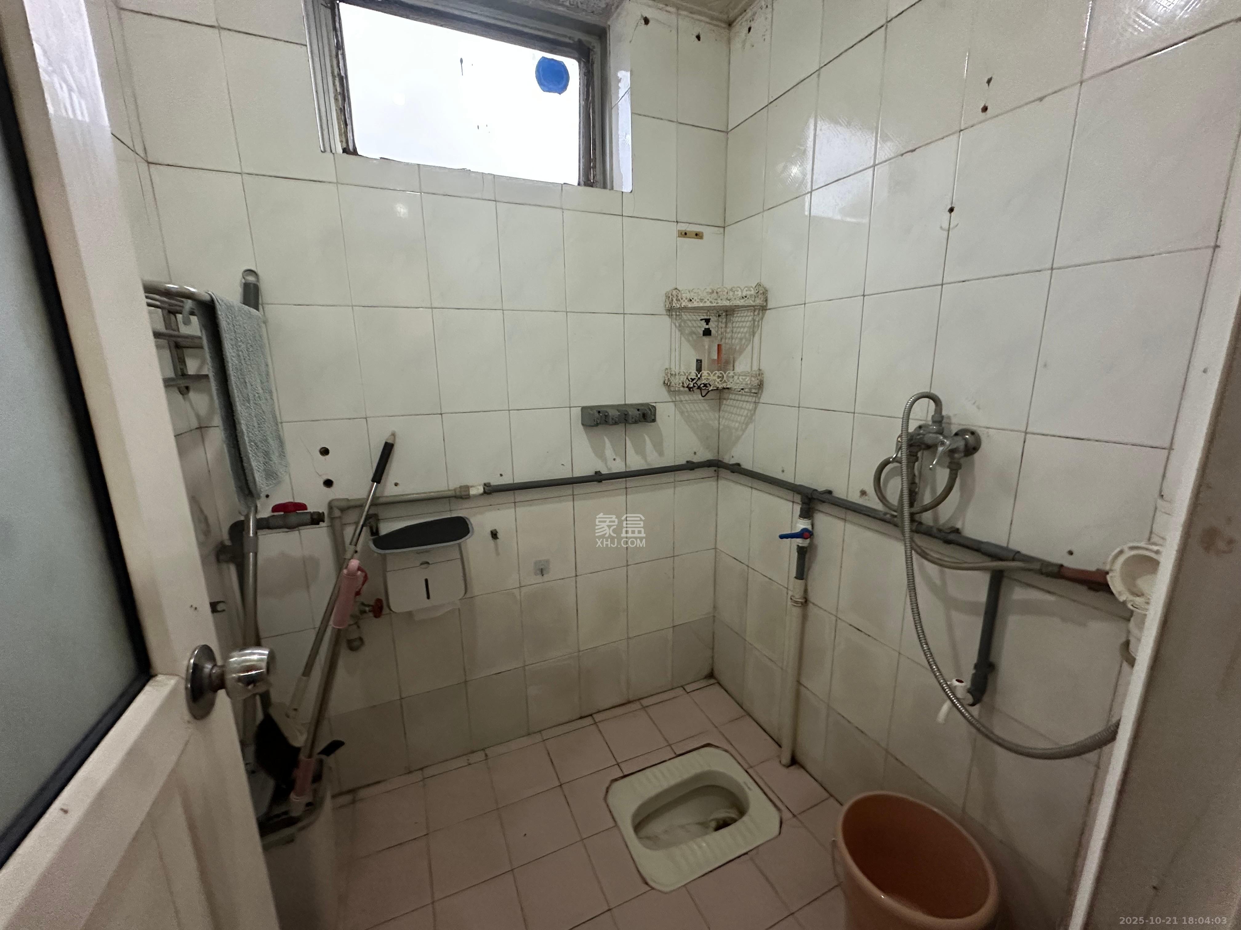 长华小区 3室2厅1卫 1500.0元/月 长华小区 3室2厅1卫 1500.0元/月室内图