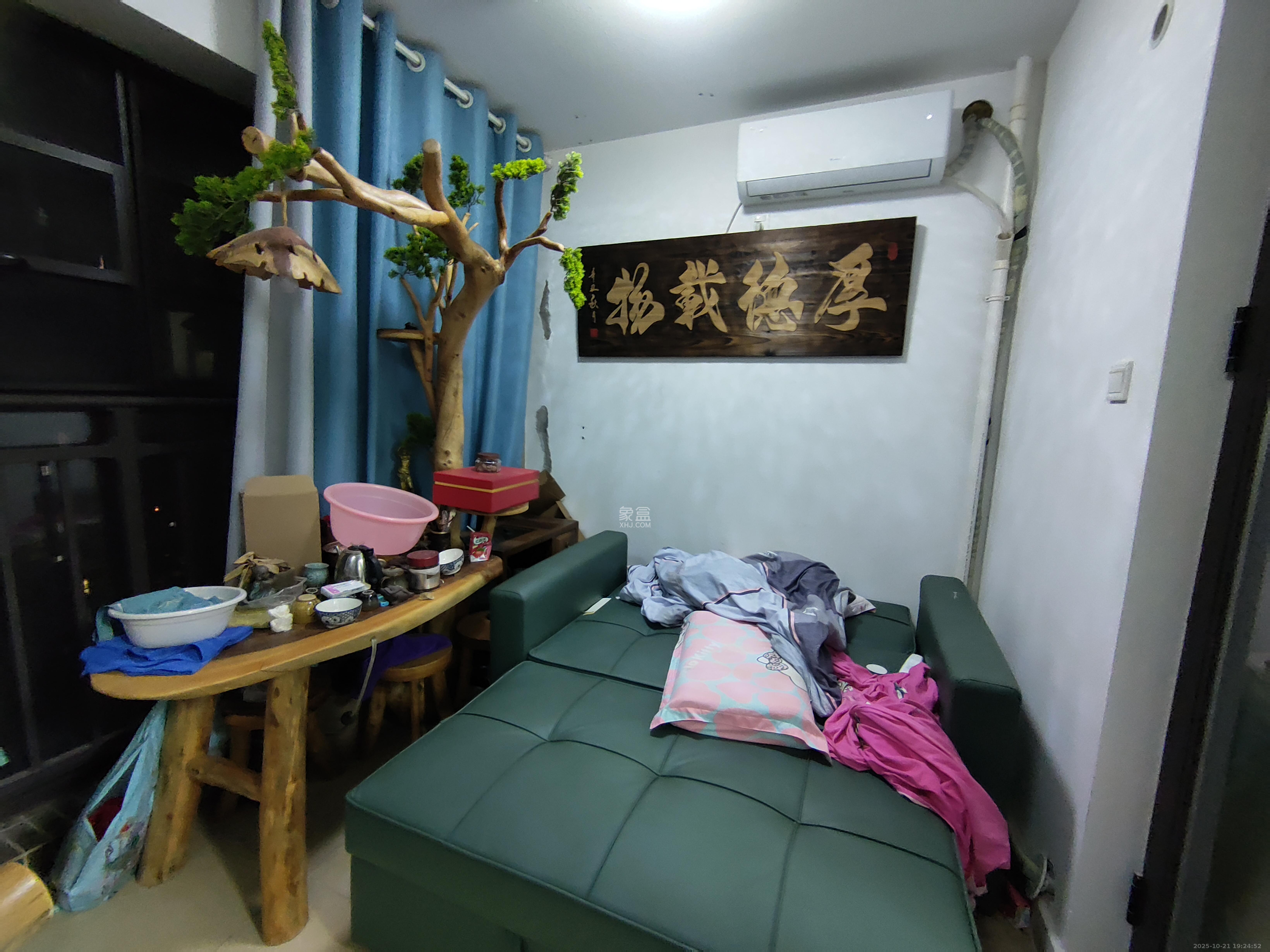 时代倾城二期  2室2厅1卫    1800.0元/月 时代倾城二期  2室2厅1卫    1800.0元/月室内图