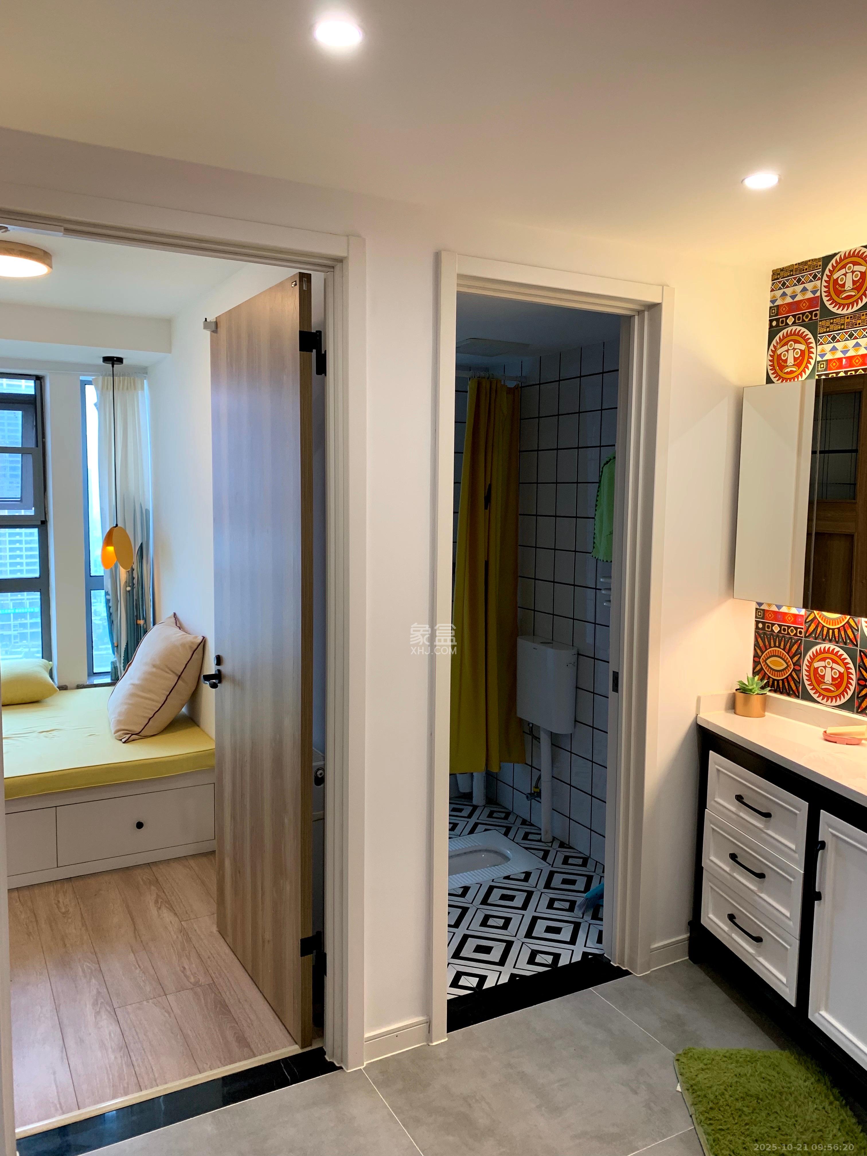 保利国际广场  1室2厅1卫    8800.0元/月 保利国际广场  1室2厅1卫    8800.0元/月室内图