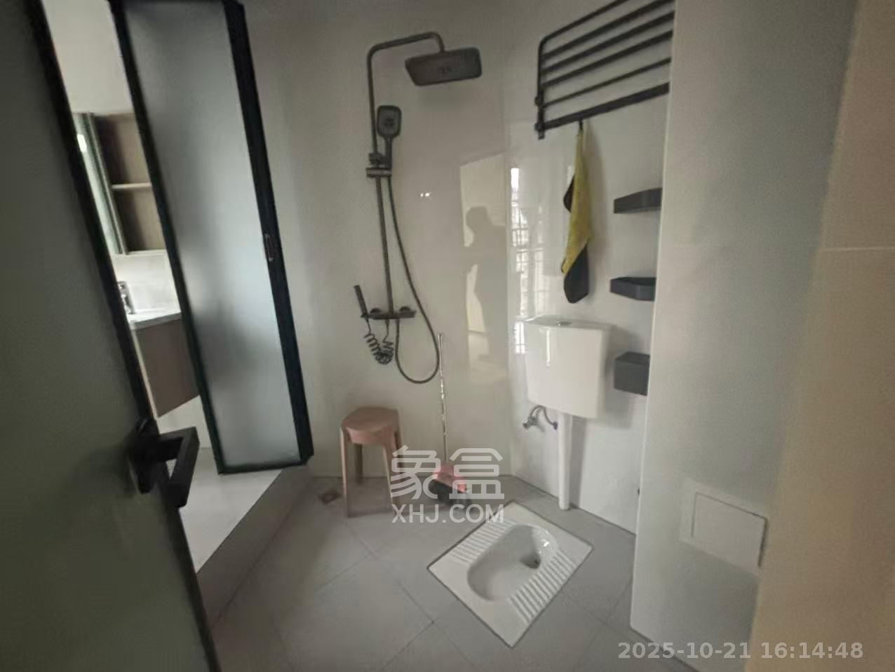 少帅府  1室1厅1卫    2000.0元/月 少帅府  1室1厅1卫    2000.0元/月室内图