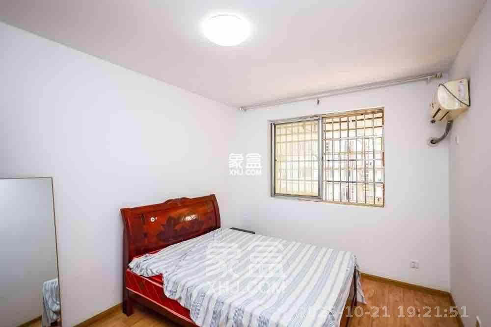 咸嘉新村嘉兴苑  2室2厅1卫    1800.0元/月 咸嘉新村嘉兴苑  2室2厅1卫    1800.0元/月室内图