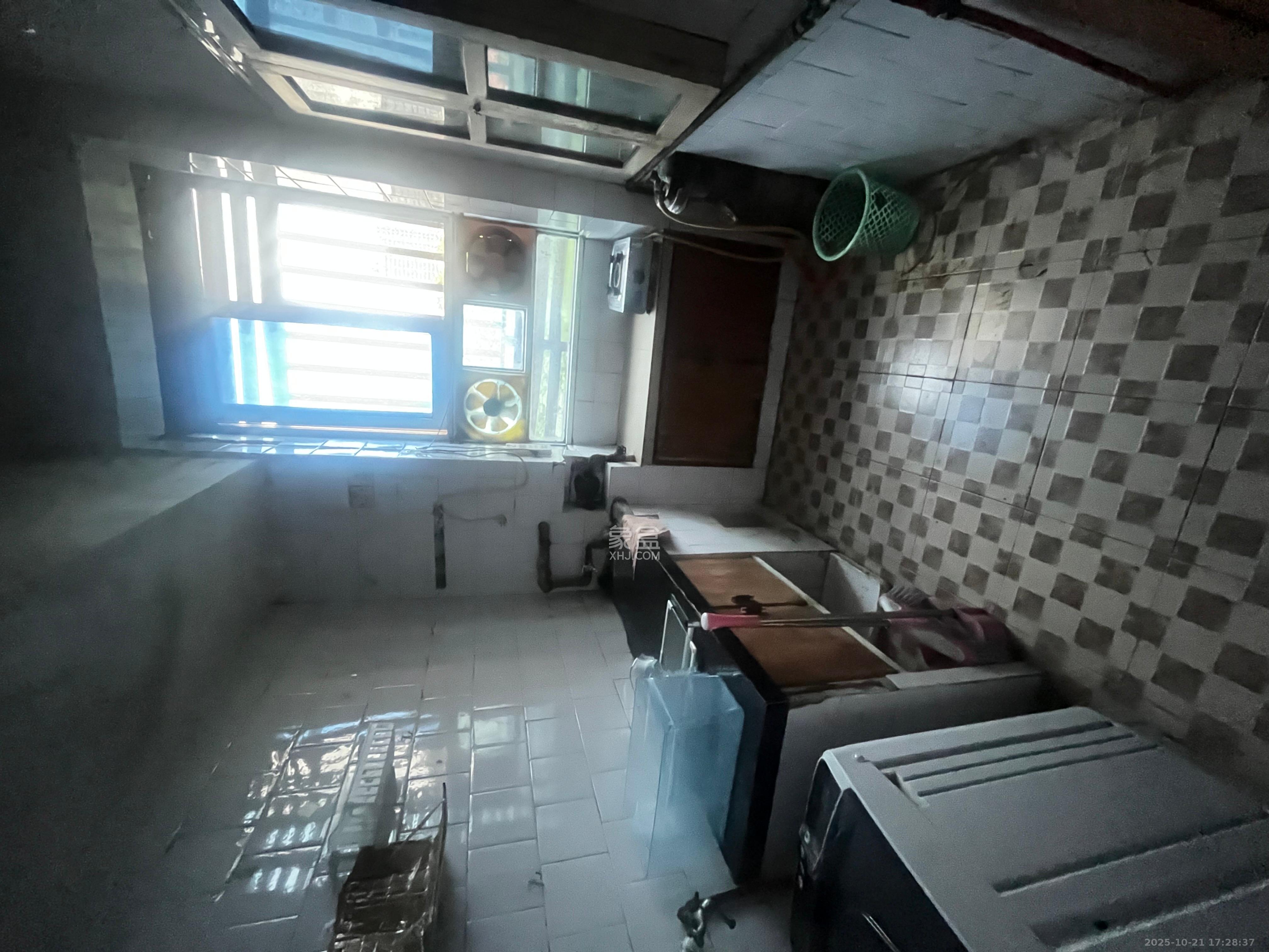 文艺新村 1室1厅1卫 1000.0元/月 文艺新村 1室1厅1卫 1000.0元/月室内图