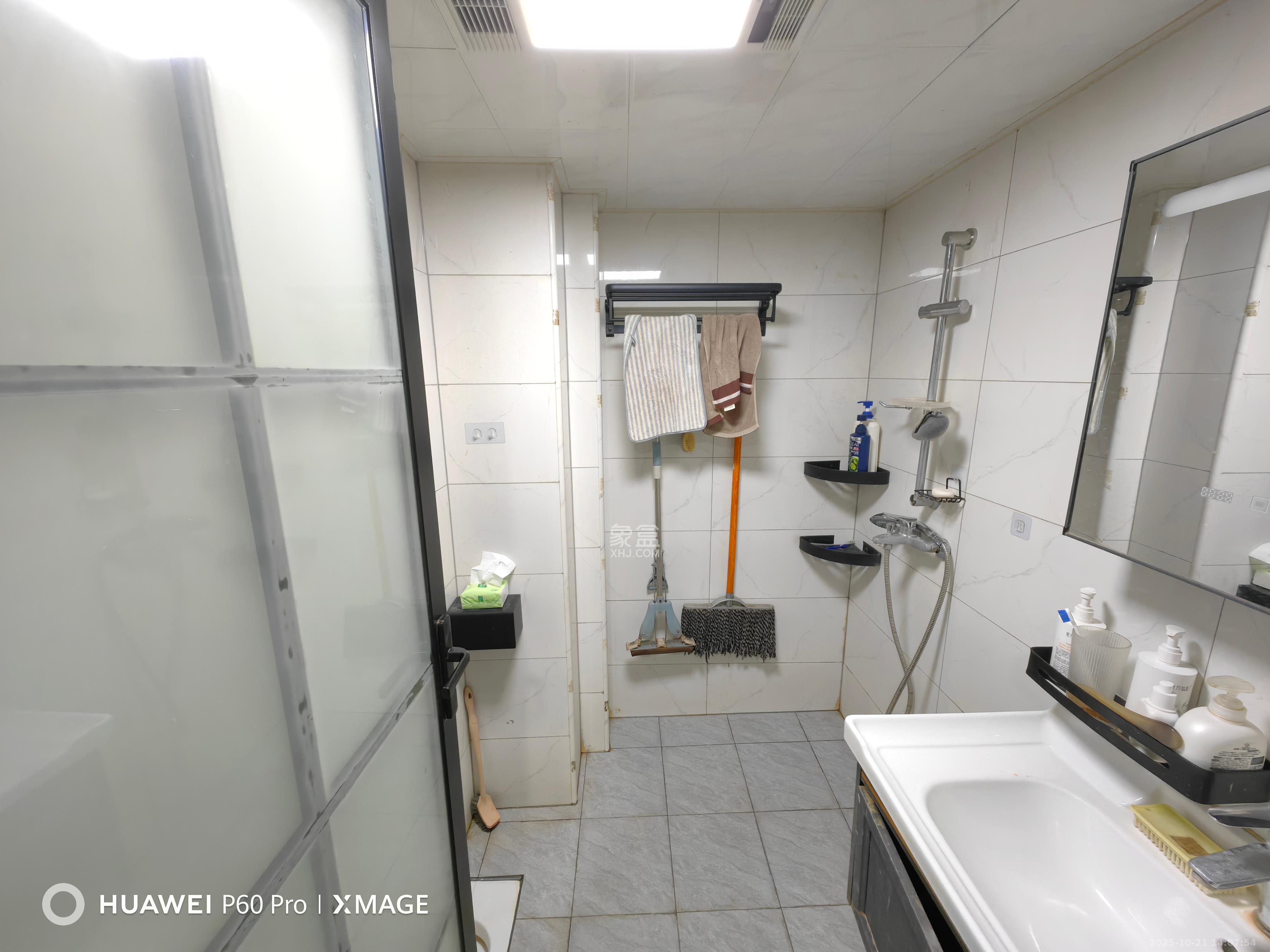 嘉宇银杉(嘉宇西苑) 1室1厅1卫 1800.0元/月 嘉宇银杉(嘉宇西苑) 1室1厅1卫 1800.0元/月室内图