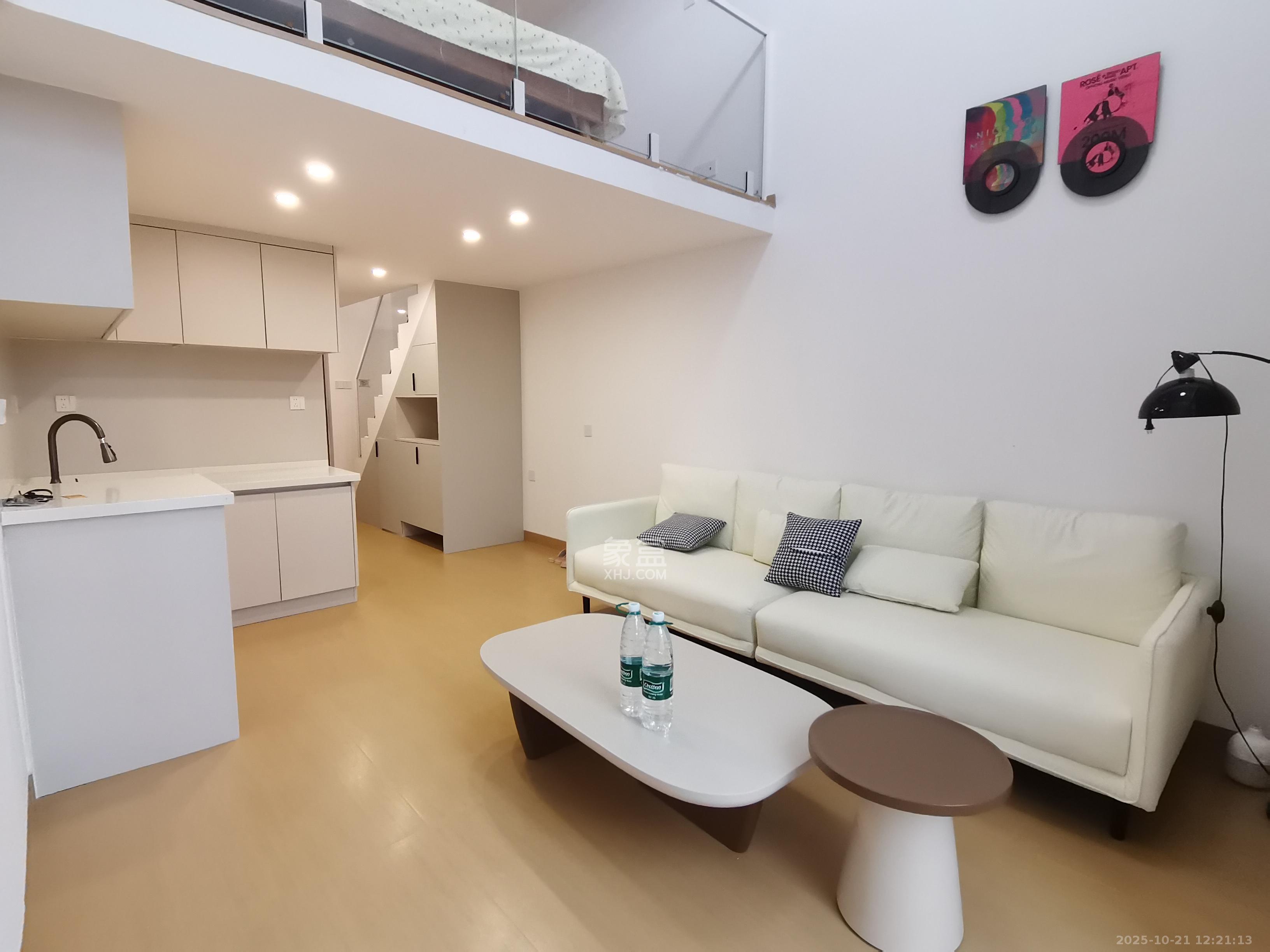 力高凤凰新天  1室1厅1卫    2200.0元/月 力高凤凰新天  1室1厅1卫    2200.0元/月