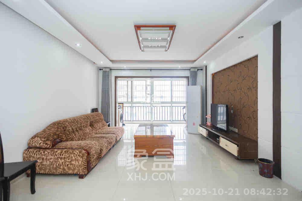 佳美星城  3室2厅2卫    1800.0元/月室内图1