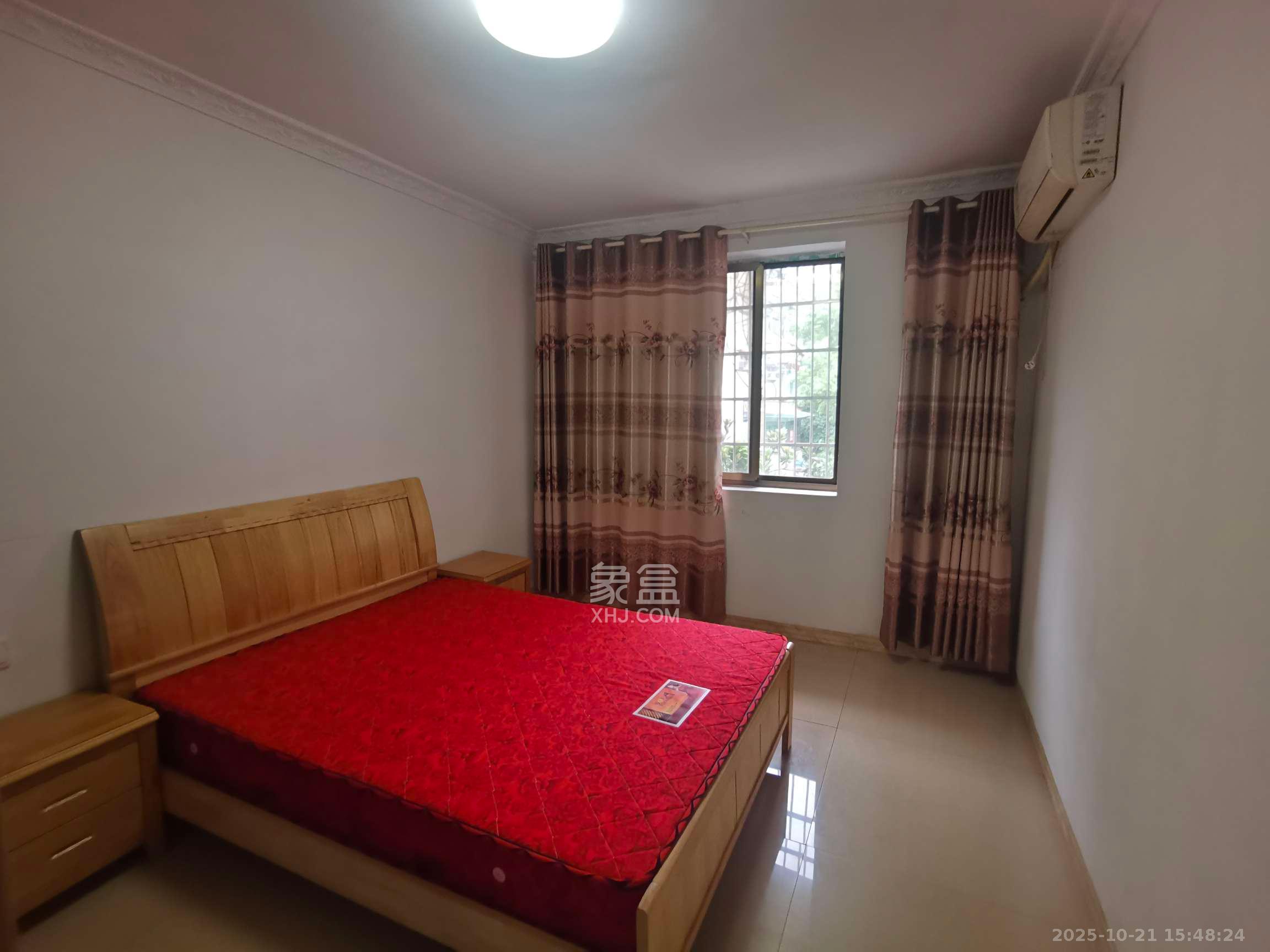 红旗区三片  2室1厅1卫    1400.0元/月 红旗区三片  2室1厅1卫    1400.0元/月室内图