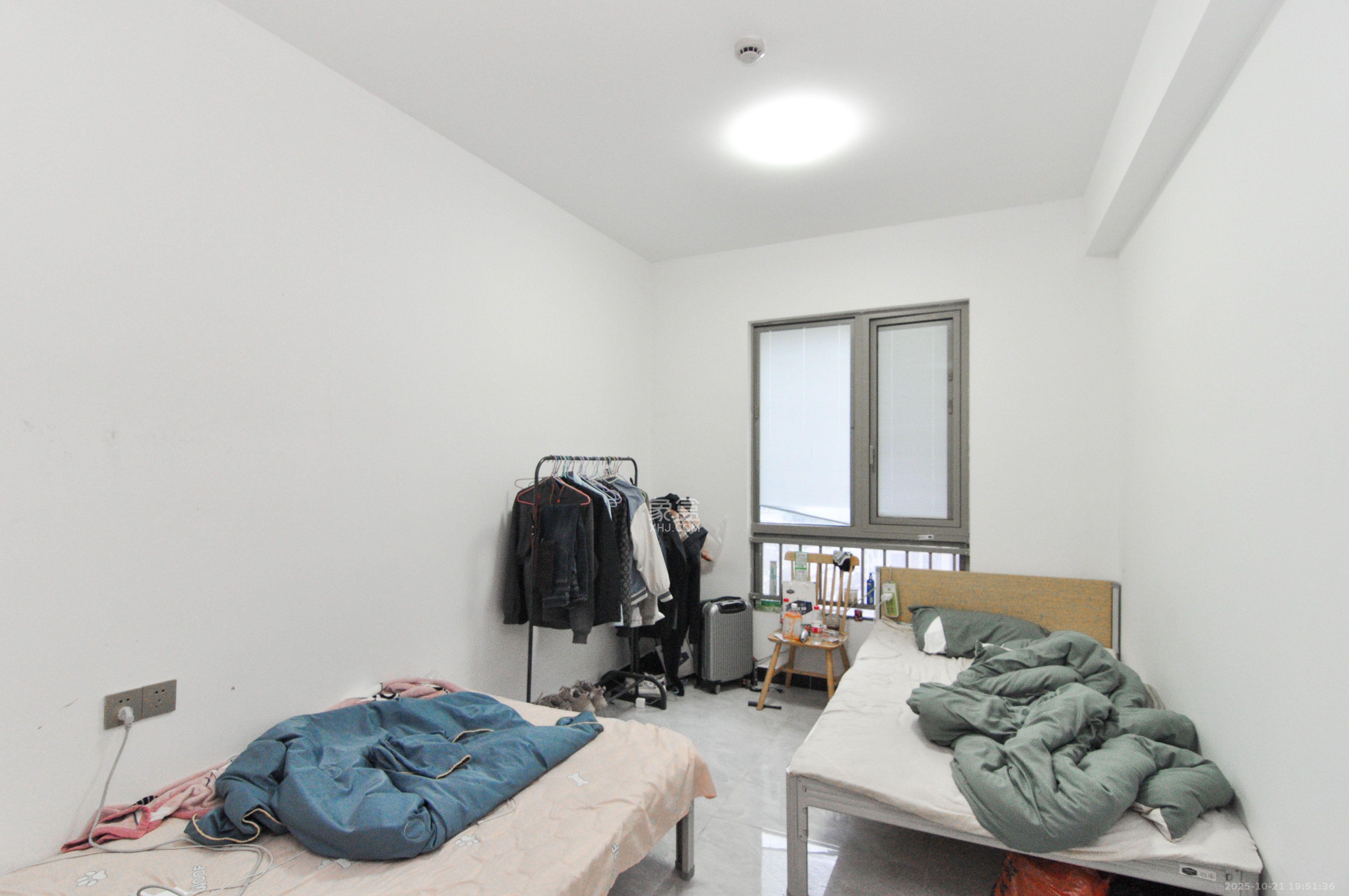 梅溪湖金茂湾 4室2厅2卫 2500.0元/月 梅溪湖金茂湾 4室2厅2卫 2500.0元/月室内图