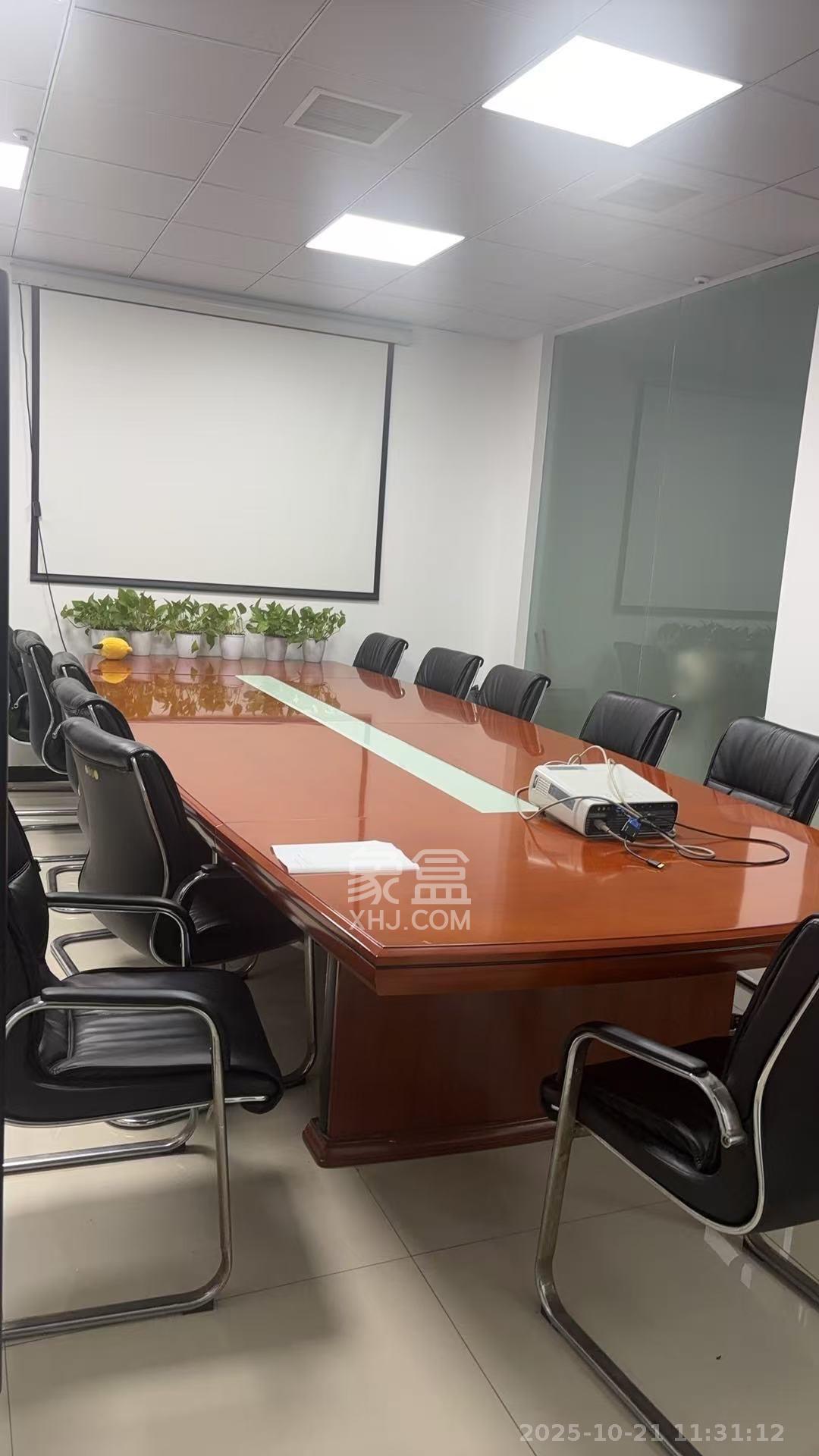 长城华都  3室2厅1卫    3000.0元/月 长城华都  3室2厅1卫    3000.0元/月室内图