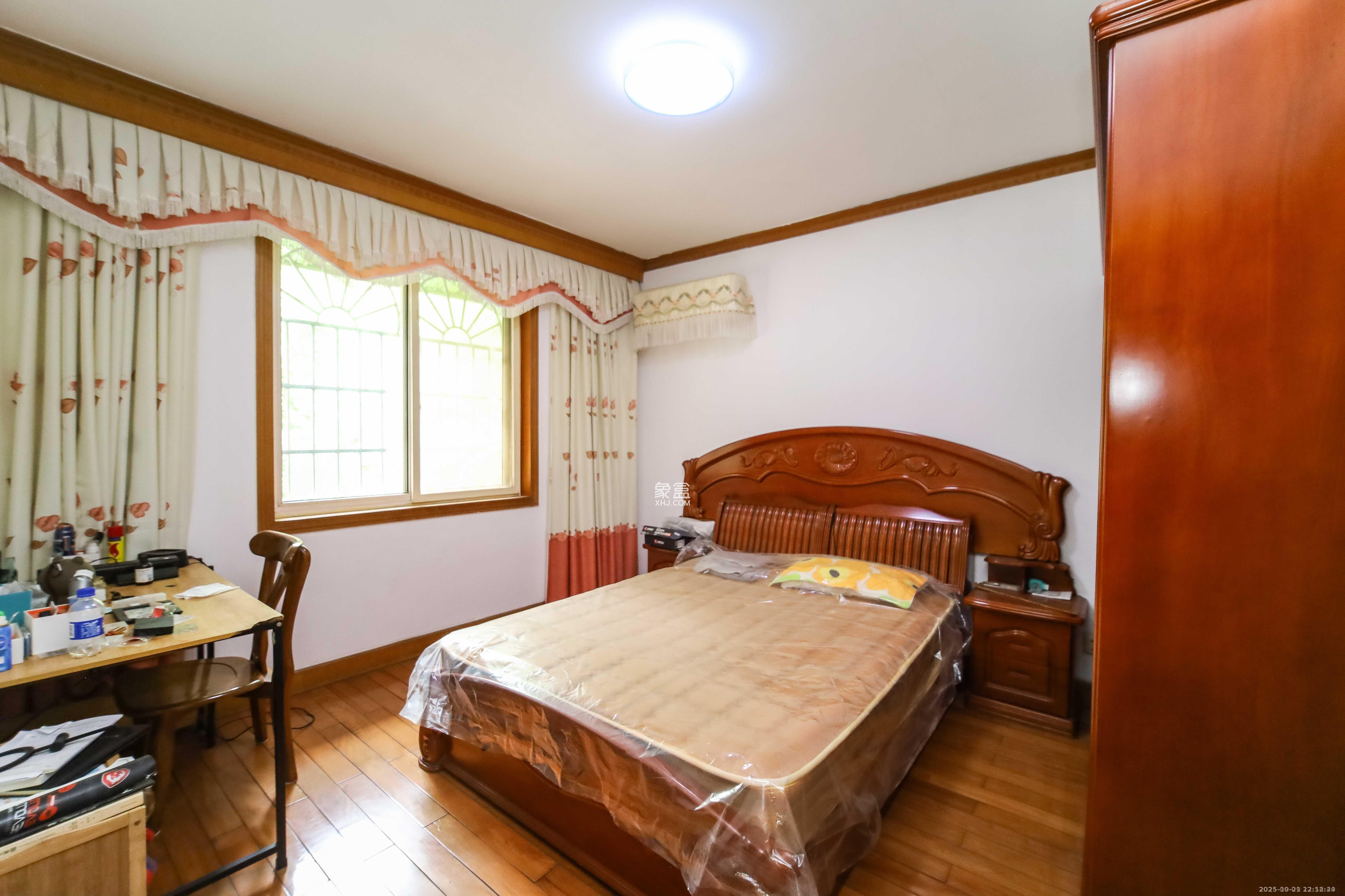 德政园  3室2厅1卫    2200.0元/月室内图