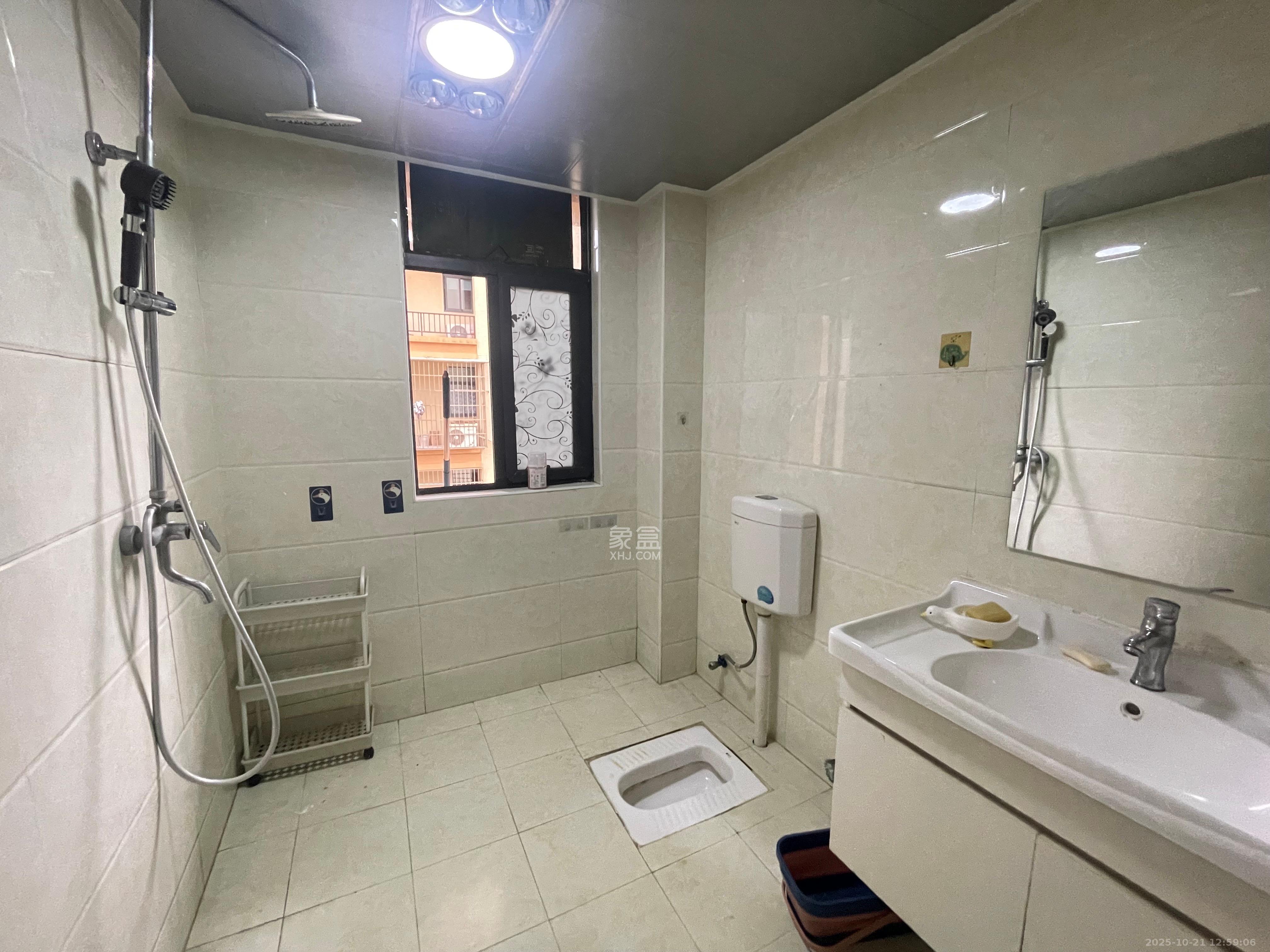 安泰嘉园（湘府邻伴）  3室2厅2卫    2600.0元/月室内图