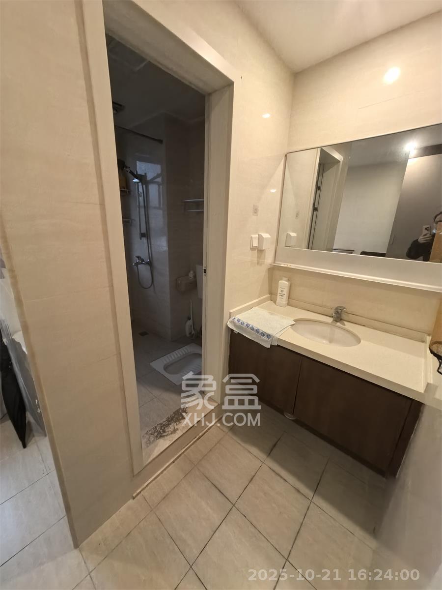 汇金城/嘉华城(二期、三期)  4室2厅2卫    3000.0元/月 汇金城/嘉华城(二期、三期)  4室2厅2卫    3000.0元/月室内图