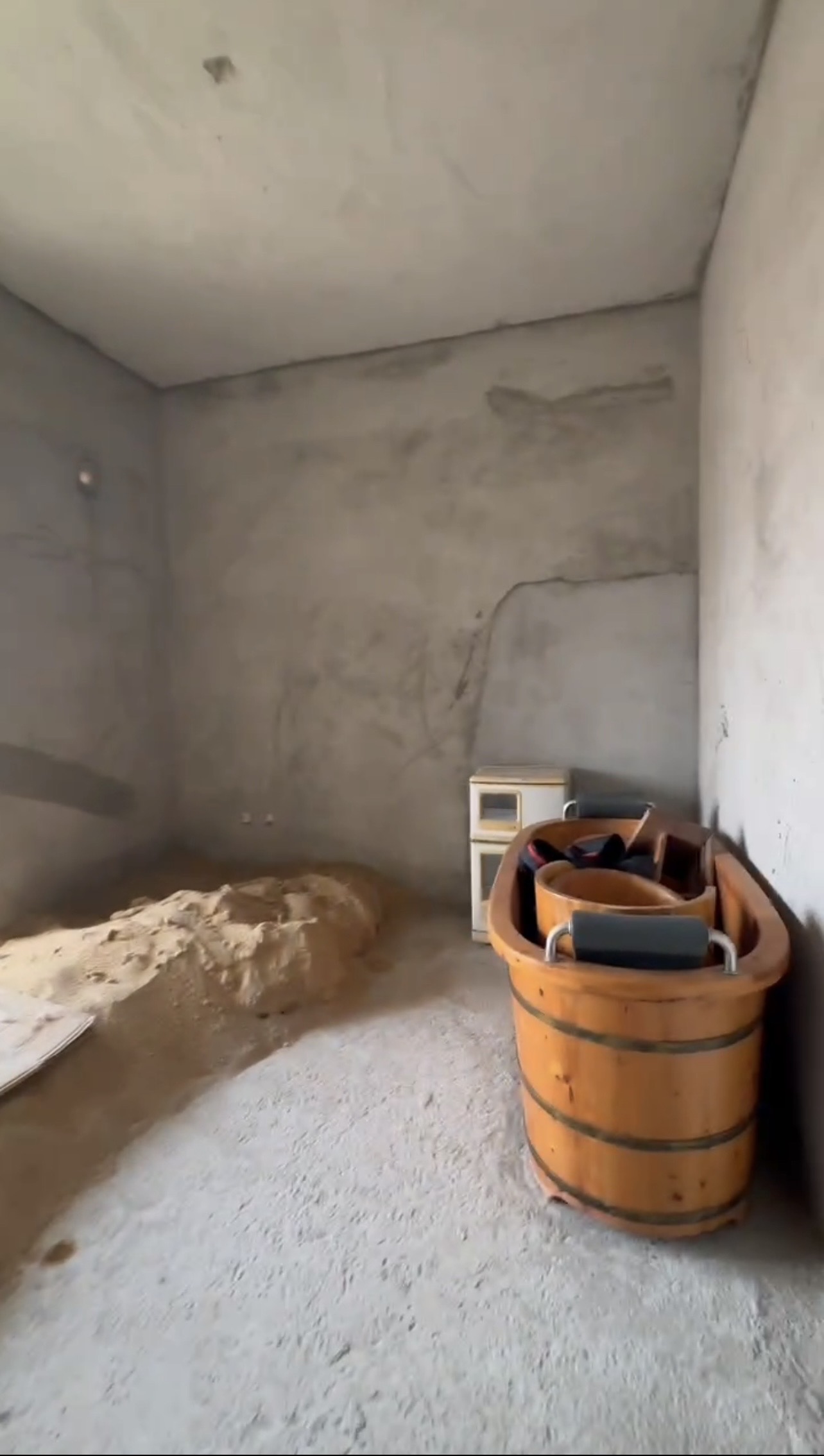 凤凰白龙新城 3室2厅2卫 177.0万 凤凰白龙新城 3室2厅2卫 177.0万客厅