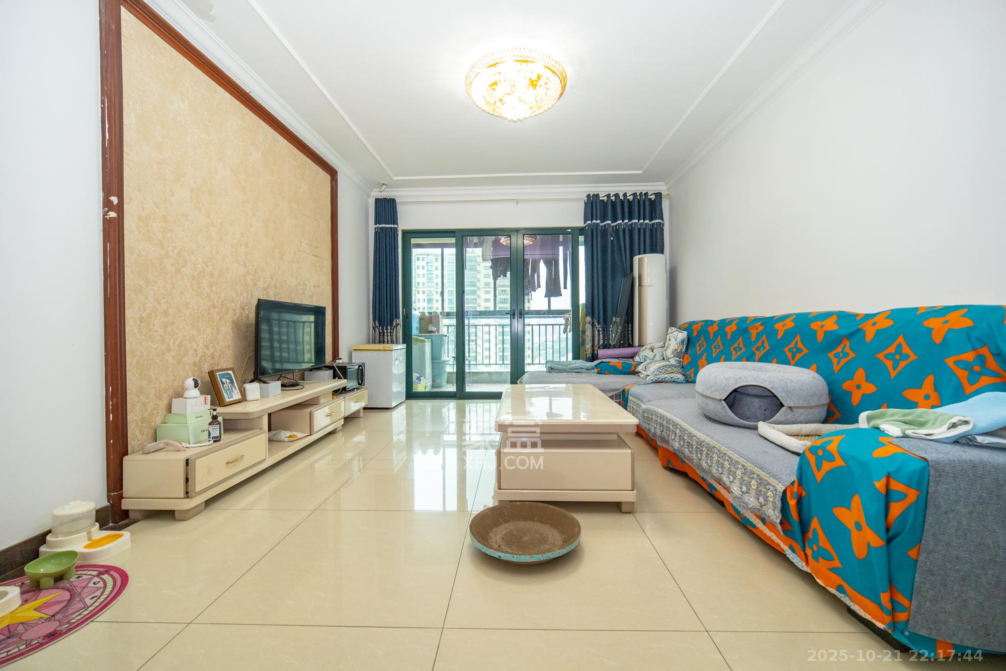 恒大雅苑  3室2厅2卫    110.0万 恒大雅苑  3室2厅2卫    110.0万