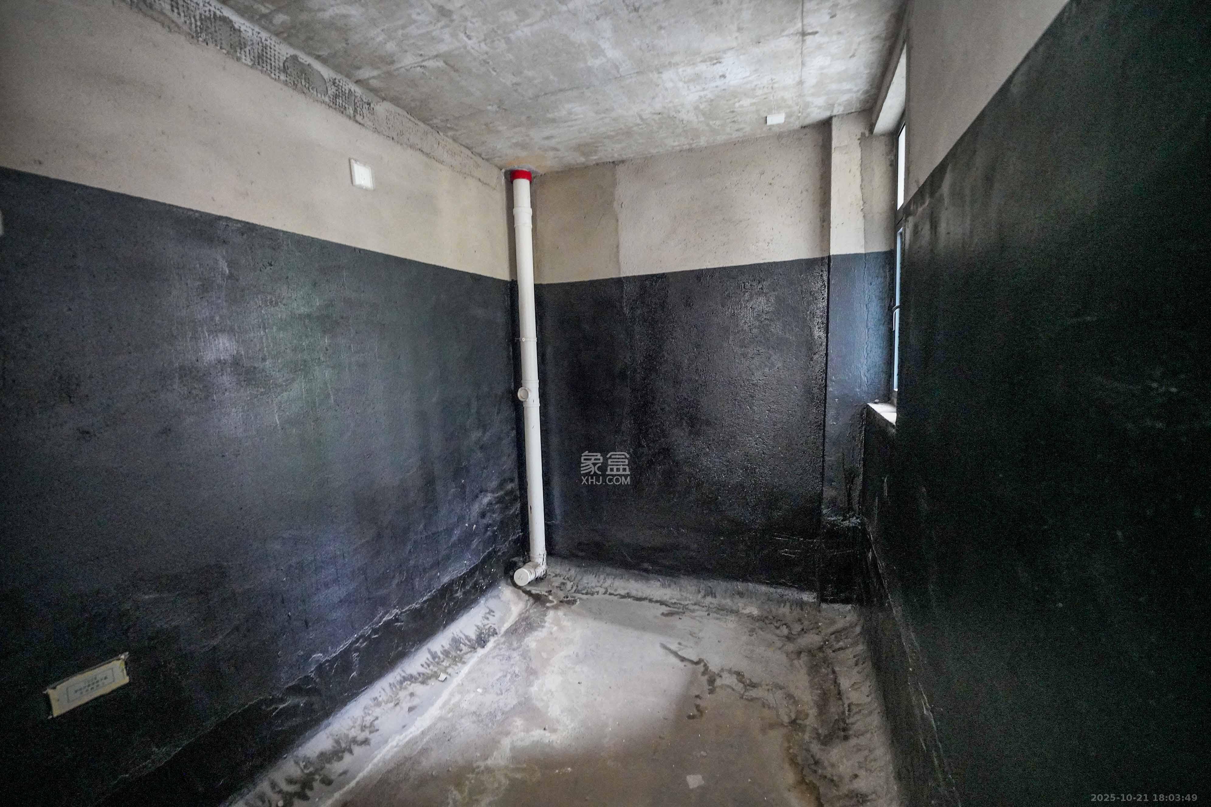 五矿万境蓝山 4室2厅2卫 170.0万 五矿万境蓝山 4室2厅2卫 170.0万卫生间