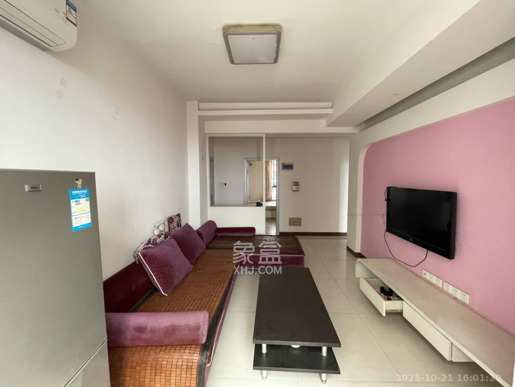 天城尚品  2室1厅1卫    1800.0元/月室内图