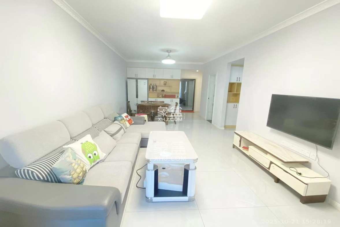 勤诚达境界城  3室2厅1卫    2100.0元/月 勤诚达境界城  3室2厅1卫    2100.0元/月室内图1