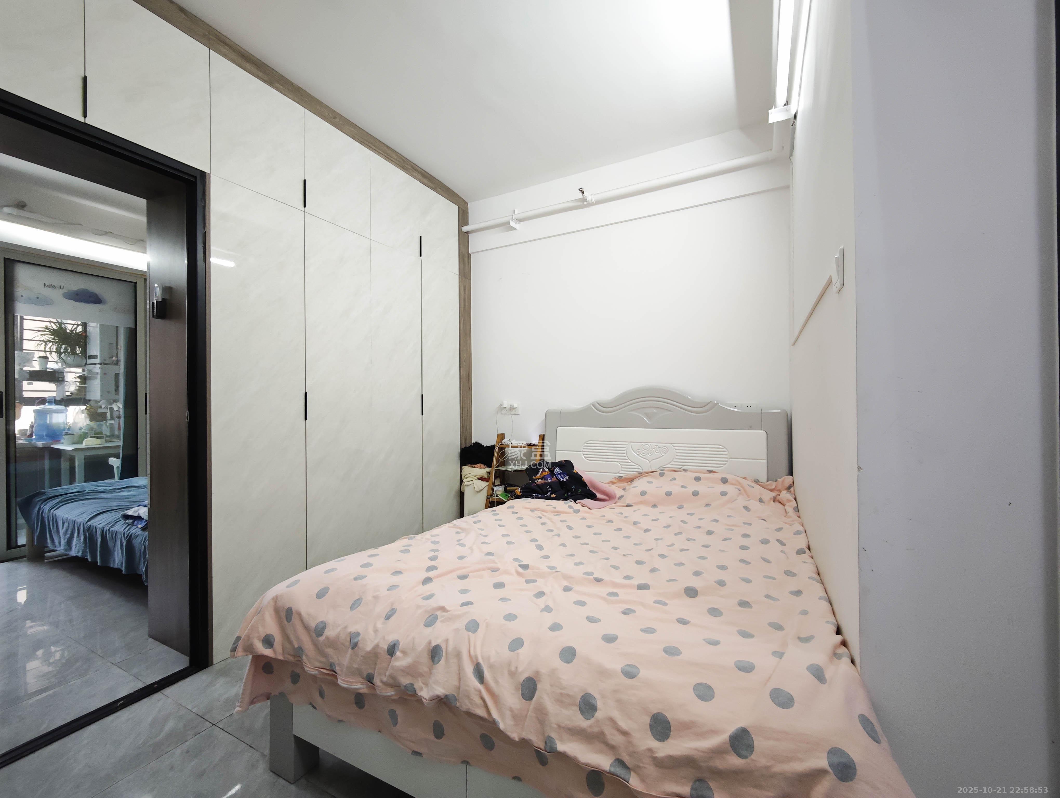 五矿万境水岸二期(五矿万境水岸和苑)  1室1厅1卫    49.8万 五矿万境水岸二期(五矿万境水岸和苑)  1室1厅1卫    49.8万客厅